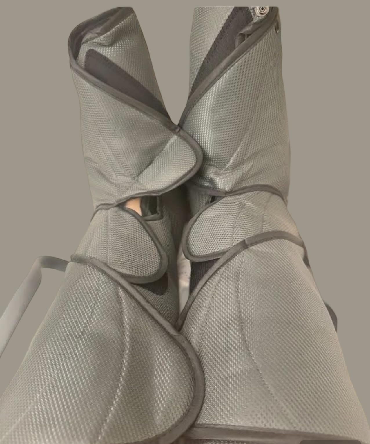 FIT KING Air Compression Leg and Foot Massager with Heat for Circulation and Pain Relief Helpful for Swollen Legs Edema RLS - Great Gift for Women Parents Friends customer photo 1