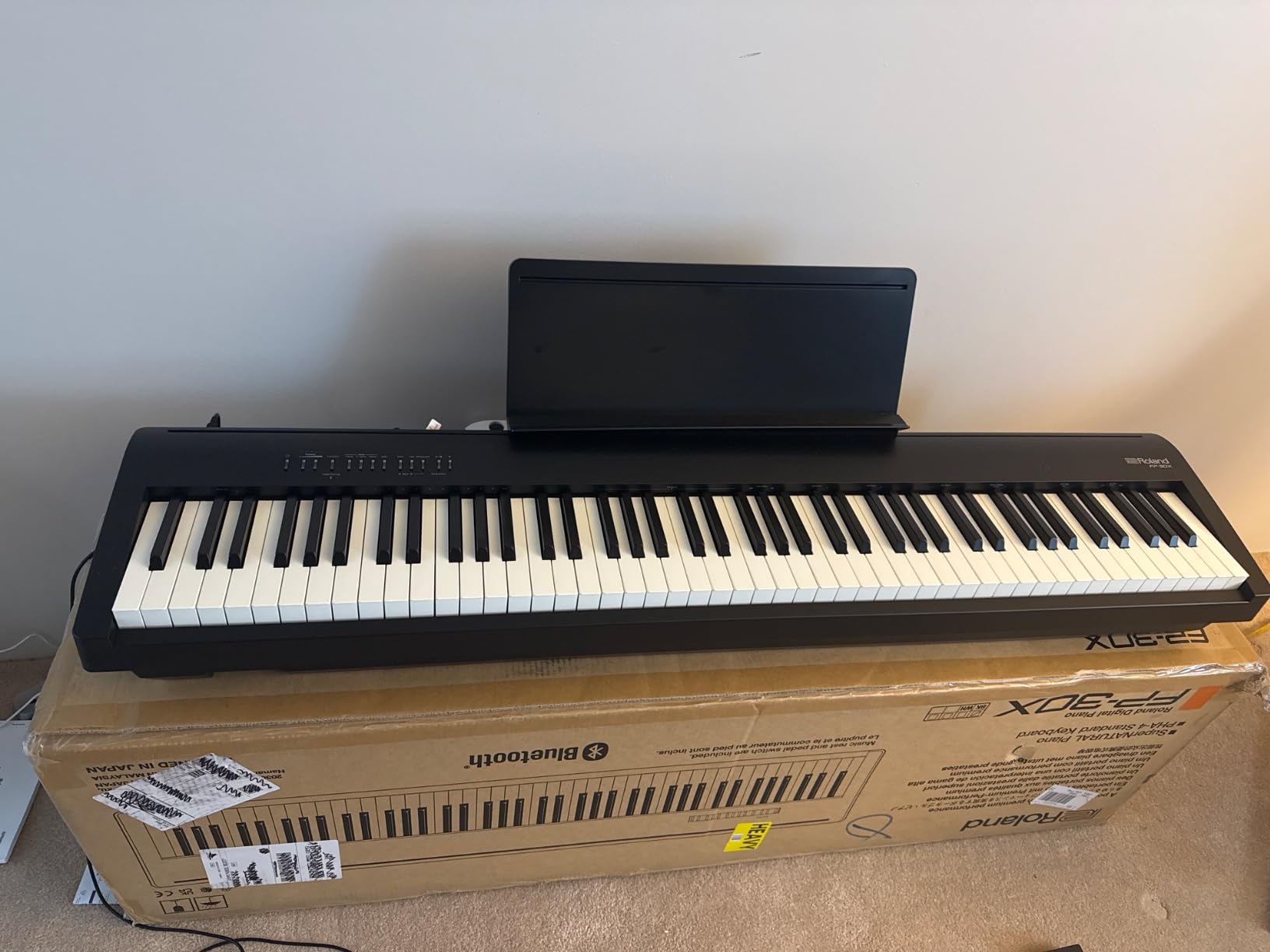 Roland FP-30X Slim & Stylish 88-Note Digital Piano Rich Tone & Authentic Ivory-Feel Built-In Powerful Amplifier & Stereo Speakers Onboard Sounds Black customer photo 1