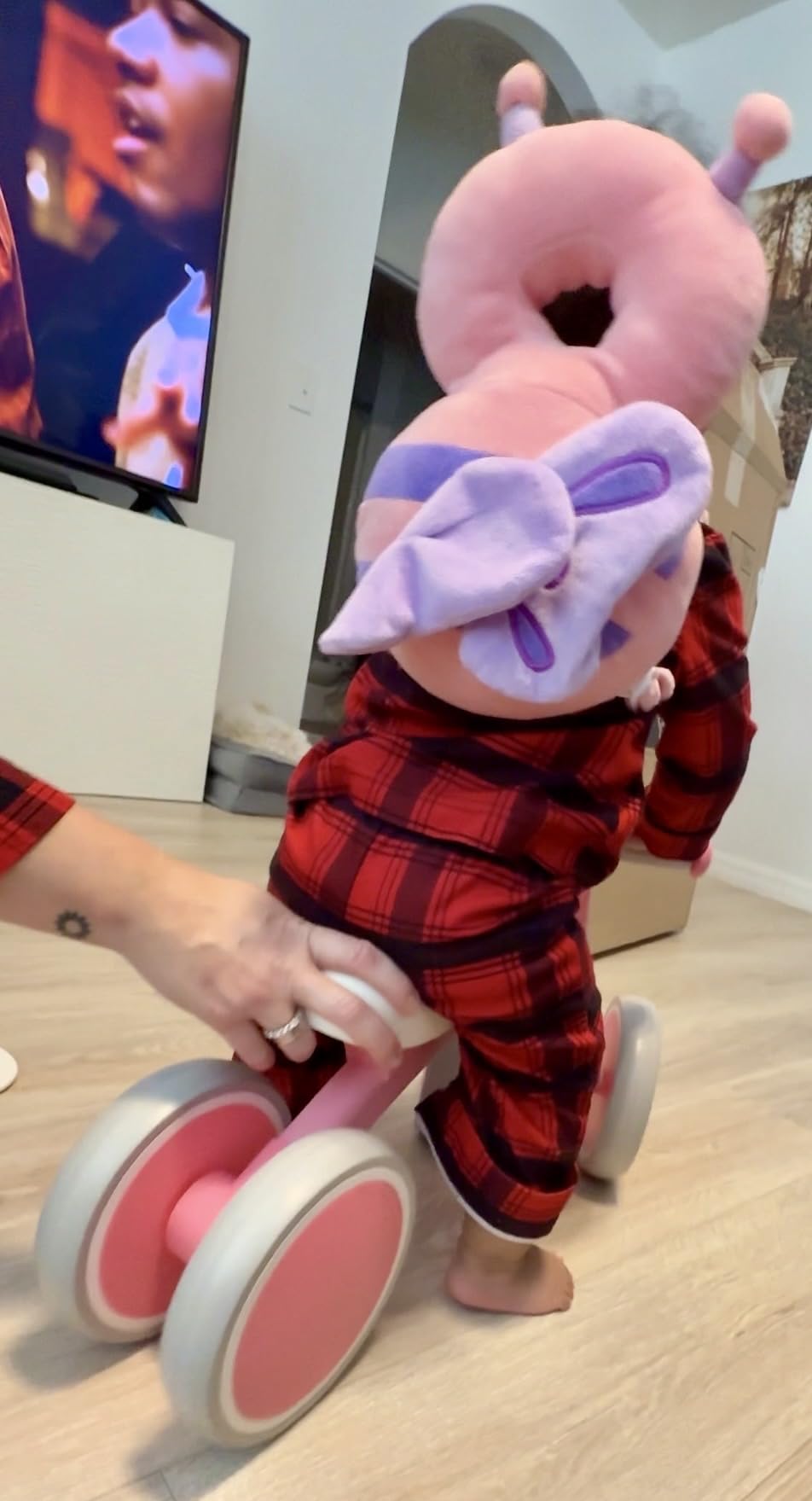 SEREED Baby Balance Bike for 1 Year Old Boys Girls 12-24 Month Toddler Balance Bike, 4 Wheels Toddler First Bike, First Birthday Gifts customer photo 2