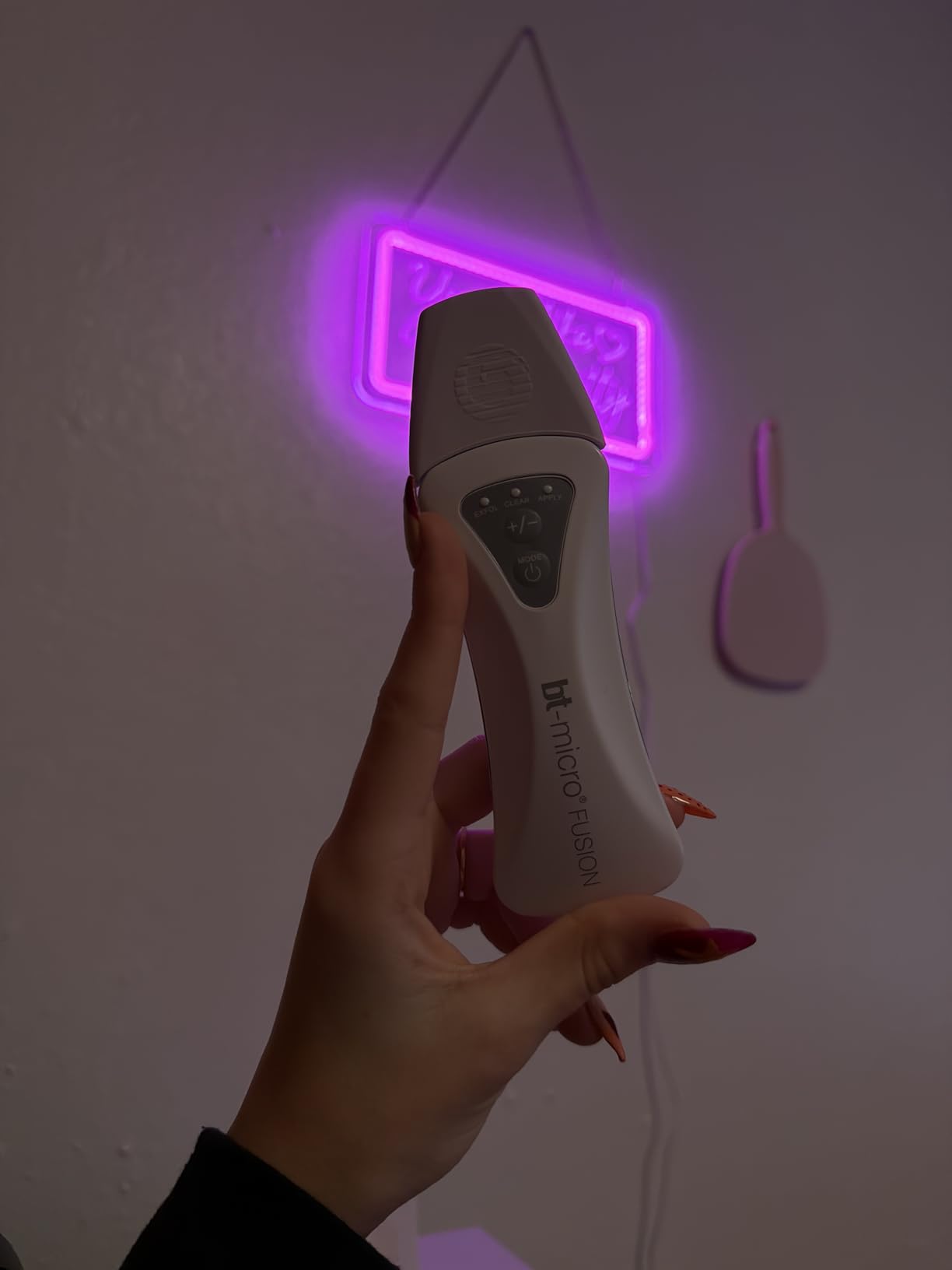 Bio-Therapeutic bt-Micro Fusion Ultrasonic Skin Exfoliation Tool - Professional Deep Cleansing, Blackhead Extraction, Smooth & Clear Skin, 3 Modes, Stainless Steel Applicator, Rechargeable customer photo 1