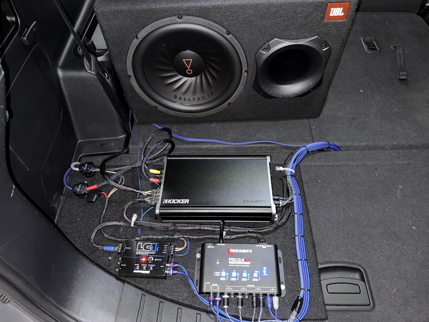AudioControl LC1i Active 2-Channel Line Driver/Line Output Converter, Provides Input Signal to Add Amplifier to Factory Car Radio, Impedance Matching, Distortion Free customer photo 1
