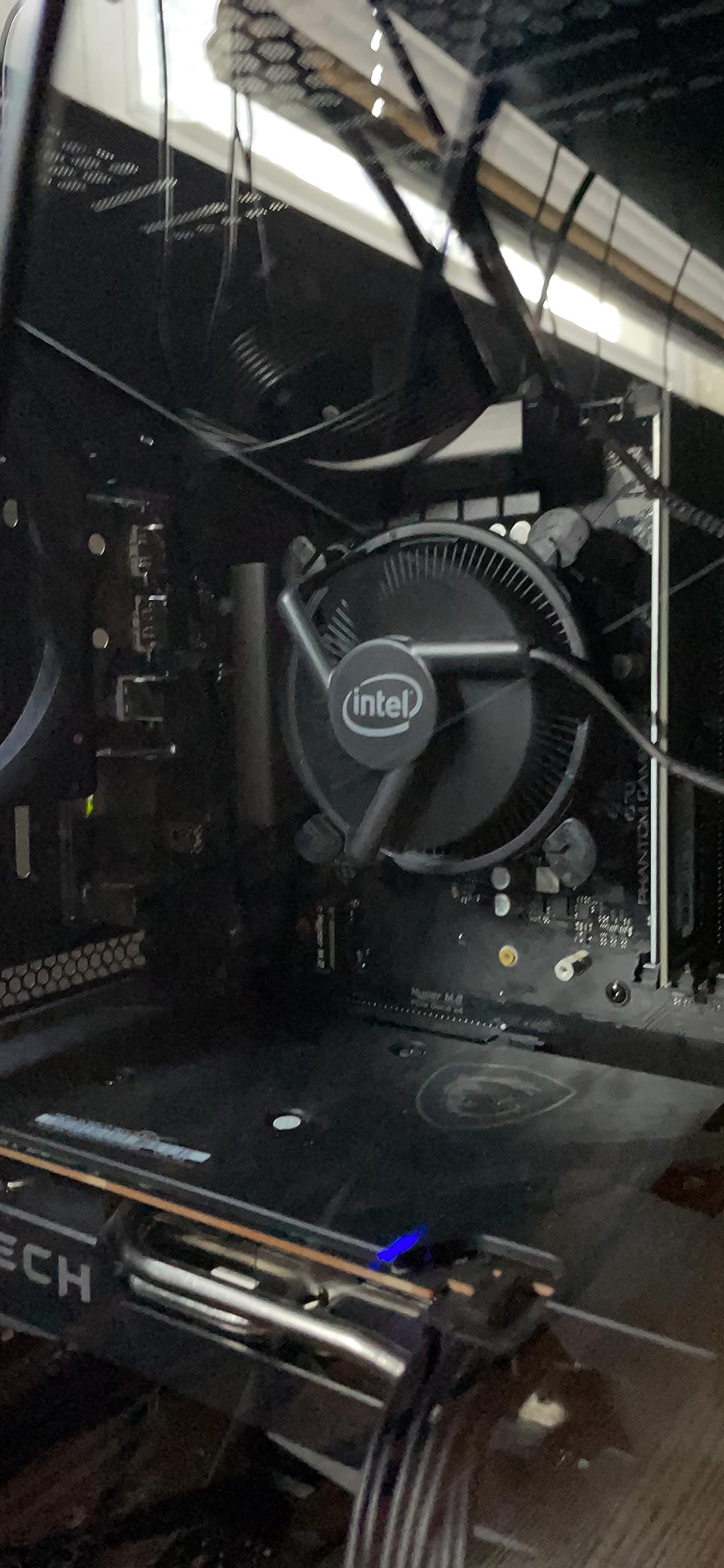 Core i5-11400F Desktop Processor 6 Cores up to 4.4 GHz LGA1200 (Intel 500 Series & Select 400 Series chipset) 65W customer photo 1
