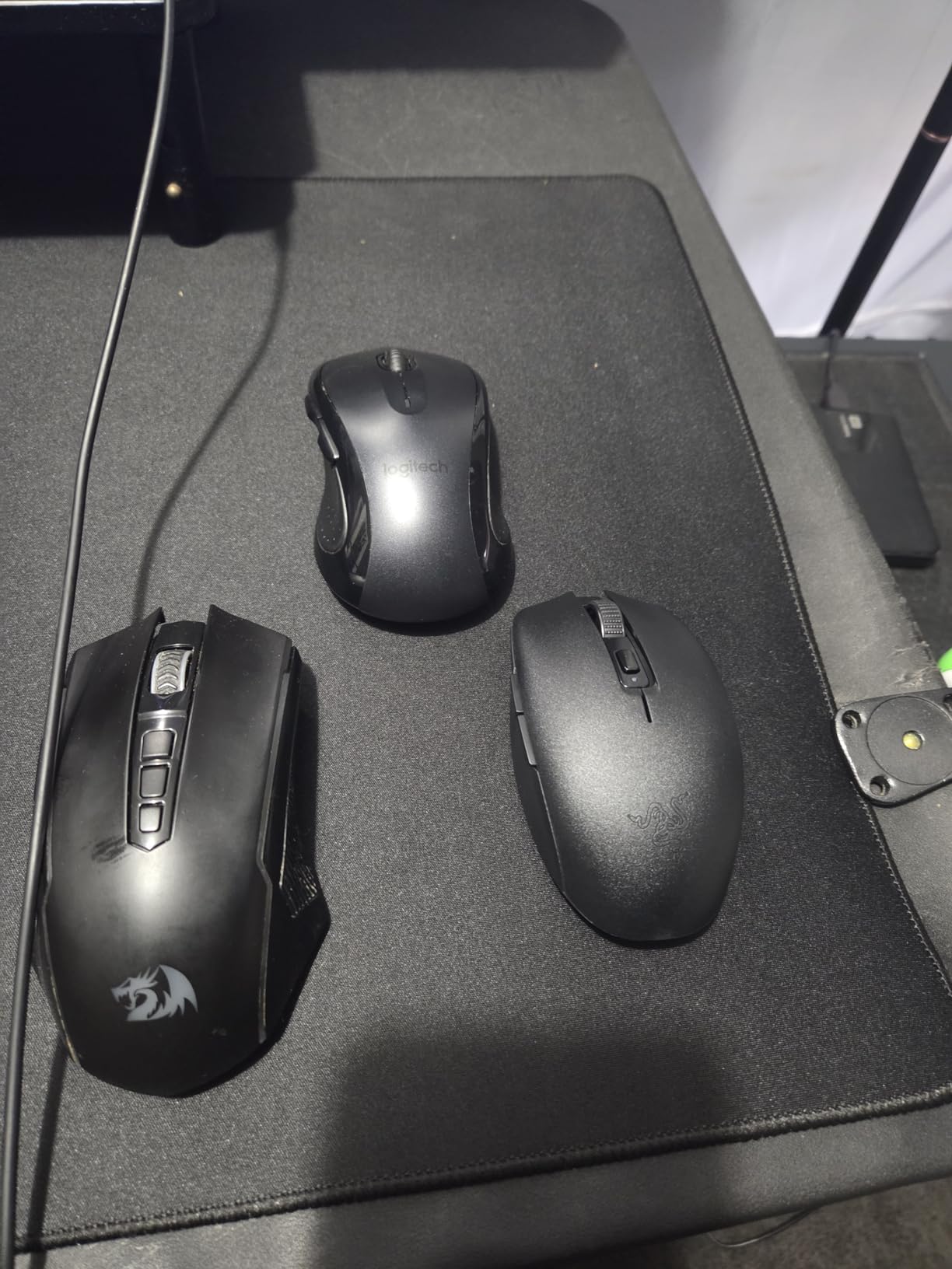 Razer Orochi V2 Mobile Wireless Gaming Mouse: Ultra Lightweight - 2 Wireless Modes - Up to 950hrs Battery Life - Mechanical Mouse Switches - 5G Advanced 18K DPI Optical Sensor - Classic Black customer photo 1