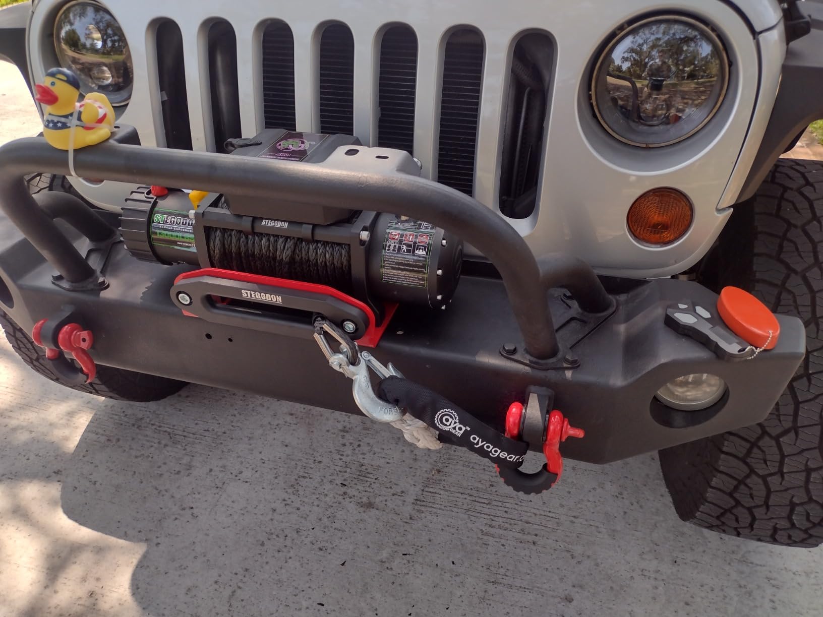 Winch 13000 lb Winch 12V Electric Winch Synthetic Rope Winch Rough Country Winch with Hawse Fairlead,Wired Handle and Corded Control for Jeep Truck SUV customer photo 1
