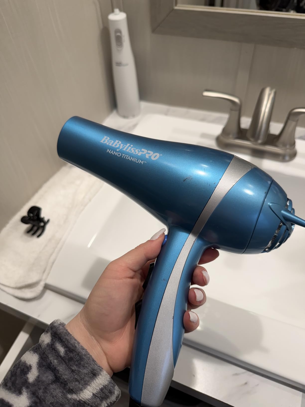 BaByliss Pro Nano Titanium 2000-Watt Blow Dryer with Concentrator Nozzle customer photo 1
