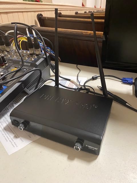 Phenyx Pro Wireless Microphone System,Metal Wireless Mic Set w/Handheld/Bodypack/Headset/Lapel Mics,2 x 30 UHF Frequencies, 200 ft Range, Cordless Mic for Singing, Karaoke, Church (PTU-52-1H1B) customer photo 2