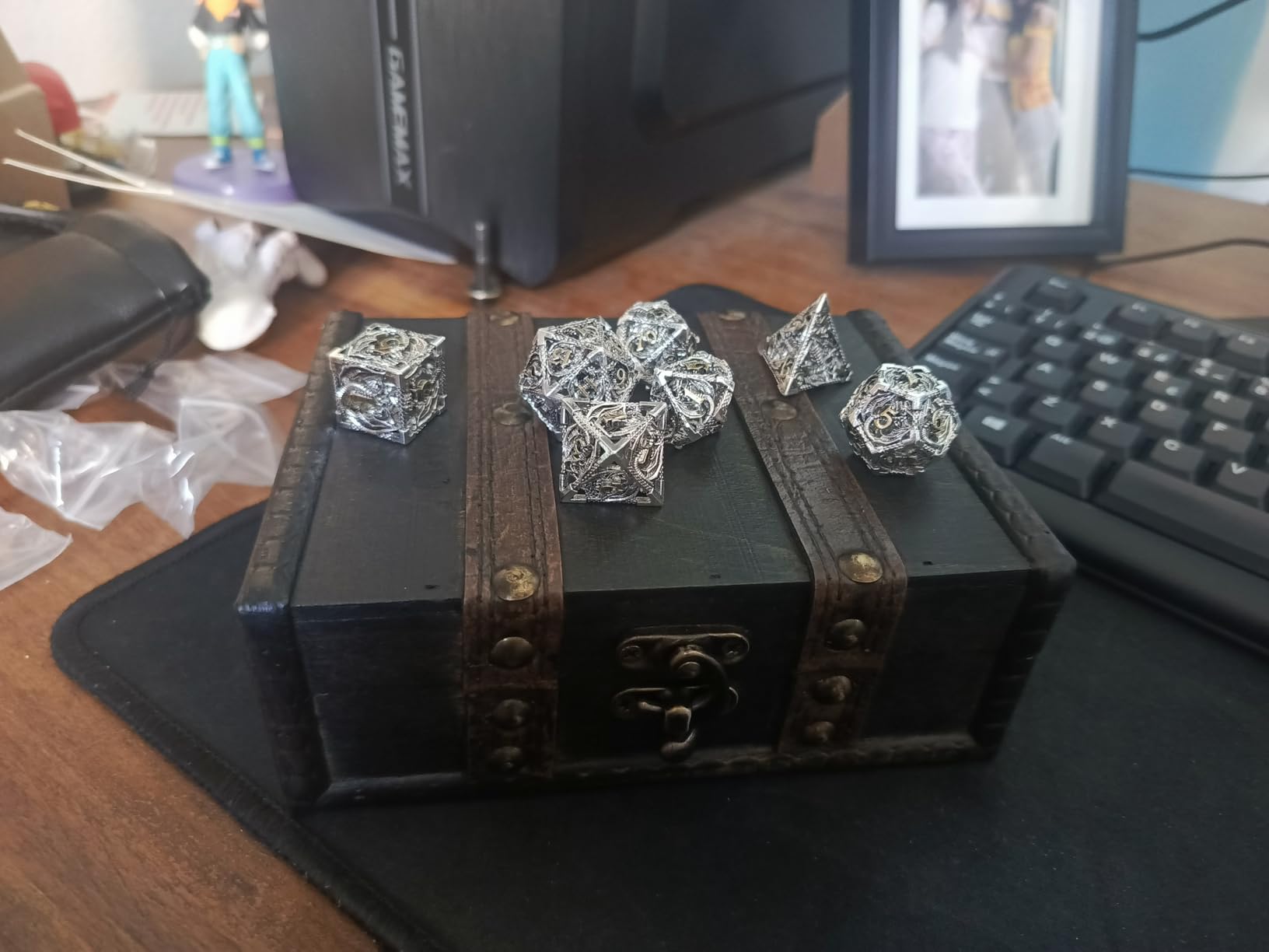 AncientDeer DND Dice Set 7 Pieces D&D Pure Copper Hollow Polyhedral DND Dice W/Gift Box & Dice Bag for DND RPG Explorers Savage World and Table DND customer photo 1