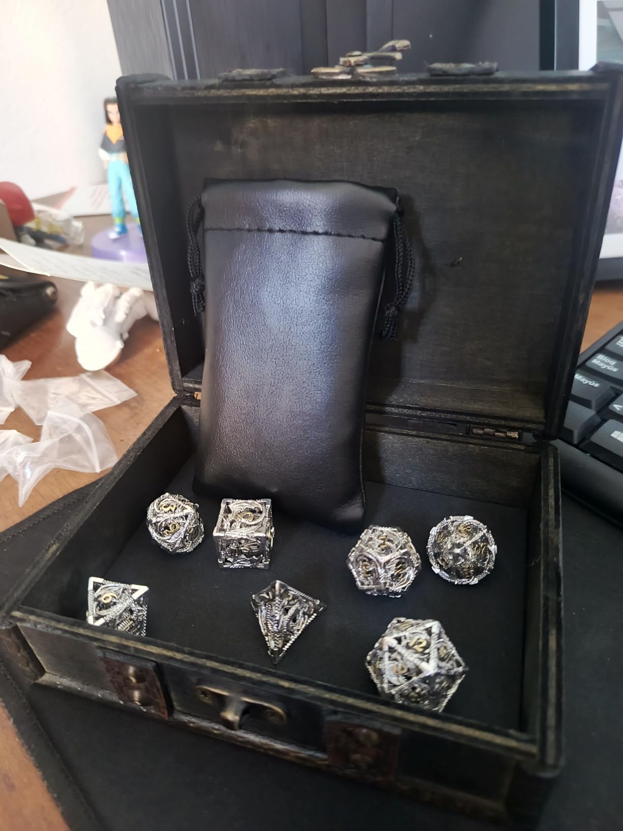 AncientDeer DND Dice Set 7 Pieces D&D Pure Copper Hollow Polyhedral DND Dice W/Gift Box & Dice Bag for DND RPG Explorers Savage World and Table DND customer photo 2