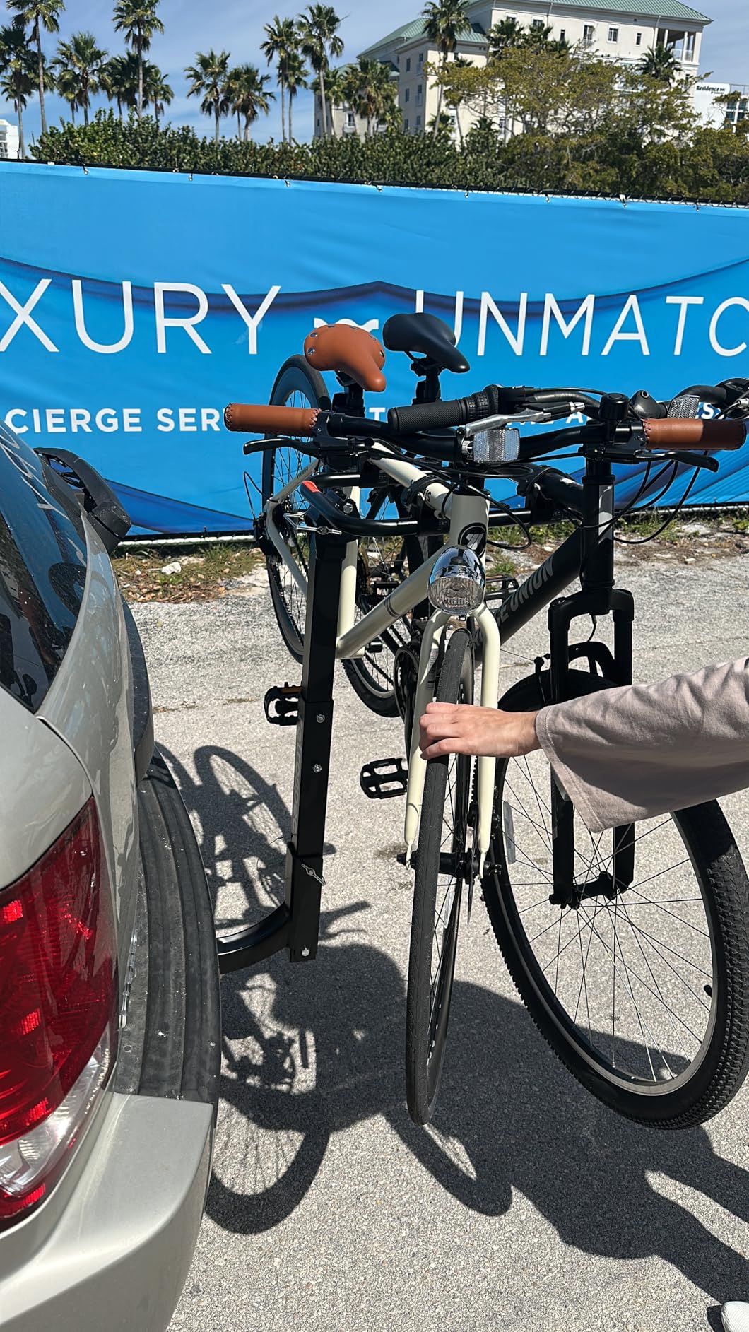 Retrospec Lenox 2-5 - Bike Hitch Rack for Cars, Trucks, SUVs with 2 inch Hitch | Foldable Steel Frame with Anti-Rattle Adapter, Tie Down Cradles and Straps - Fits Most Frames customer photo 1