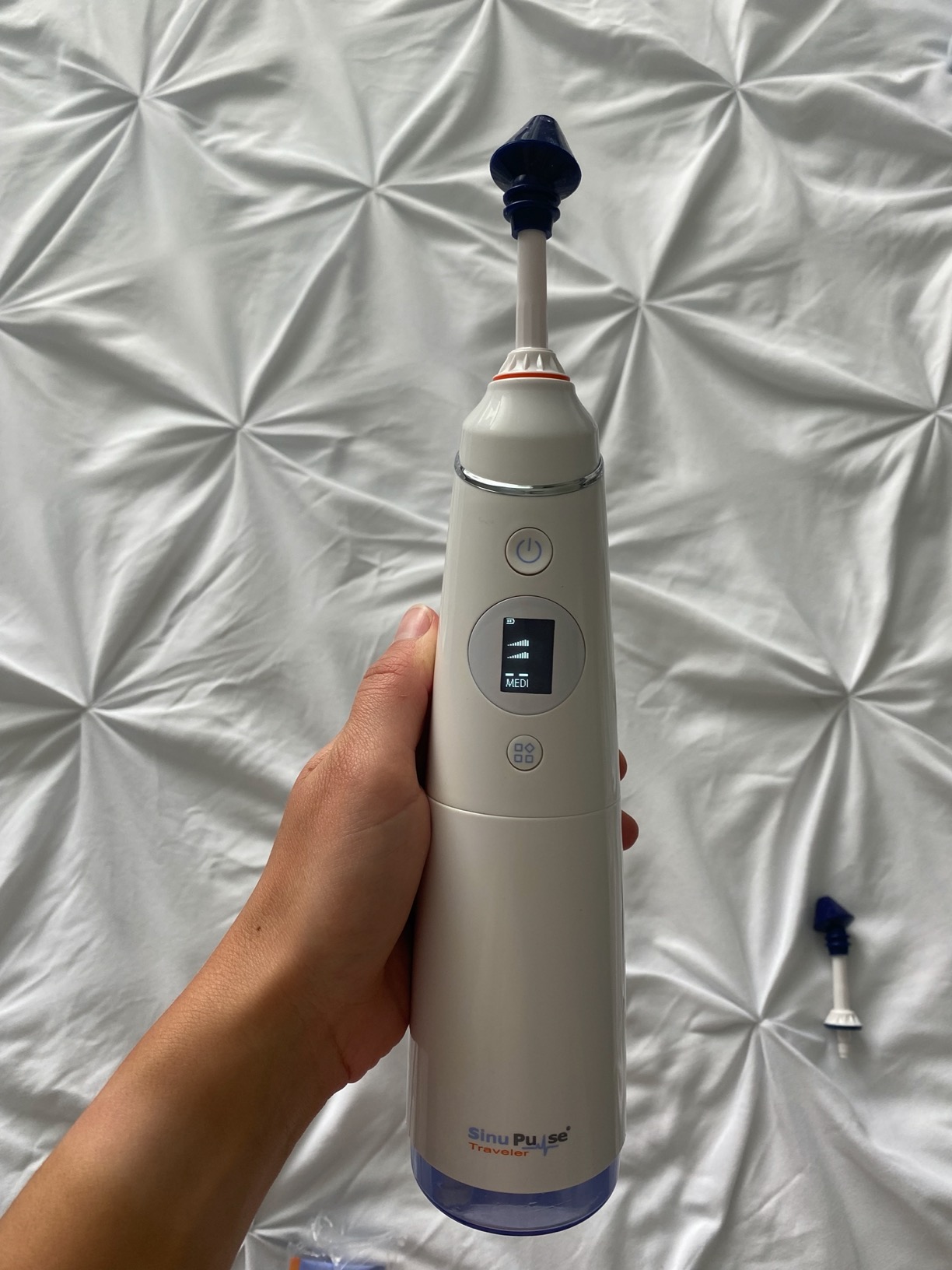 SinuPulse Traveler with 30 Sinuair Packets - Cordless Pulsating Nasal Irrigation Sinus Rinse System customer photo 2