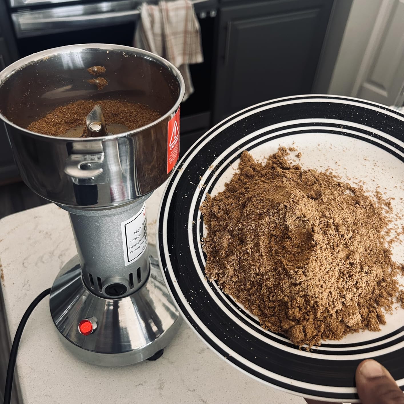Electric Grain Grinder Mill 1000g High-speed Spice Herb Mill Commercial Powder Machine for Dry Cereals Grain Herb Spice Coffee Corn Bean (1000g Stand Type) customer photo 1