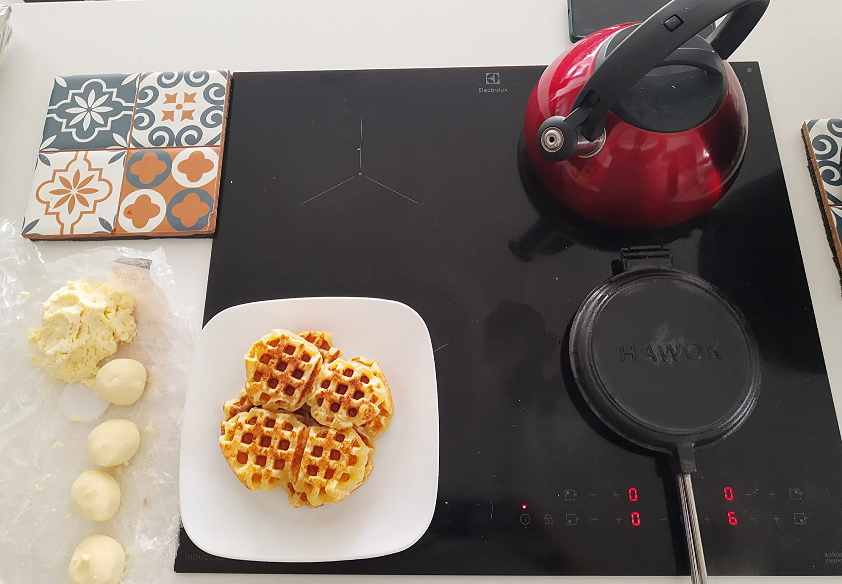 HAWOK Cast Iron Square Waffle Iron Waffle Maker customer photo 1