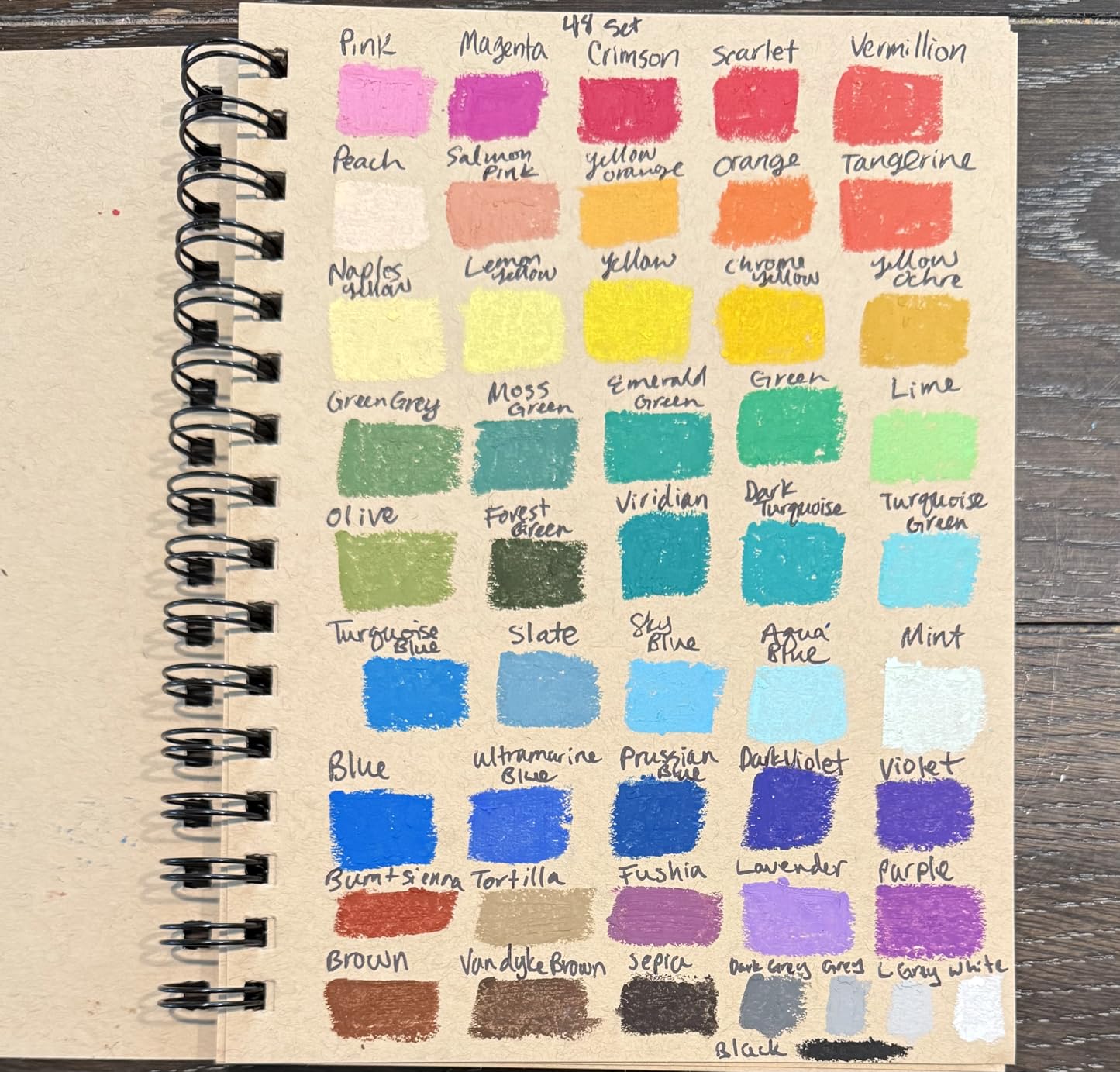 Artecho Oil Pastels Set of 48 Colors, Soft Oil Pastels for Art Painting, Drawing, Blending customer photo 2
