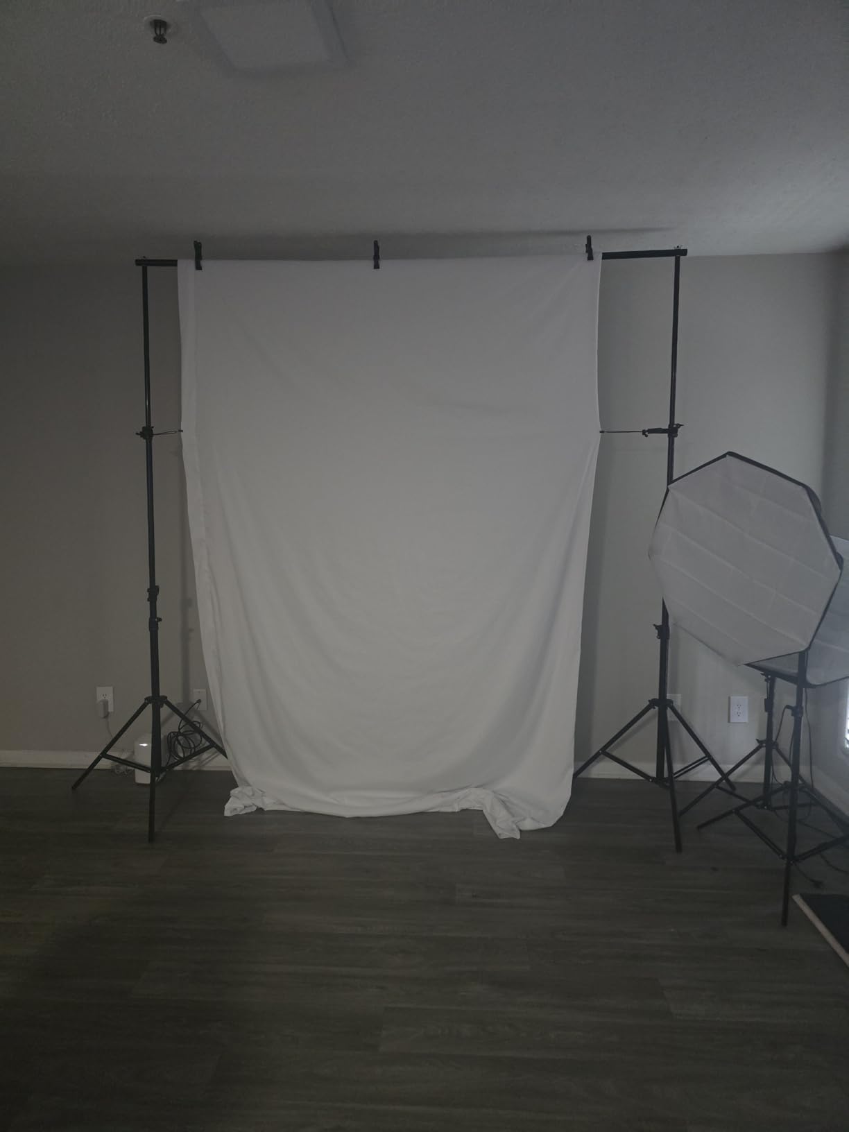Skytex Softbox Lighting Kit 2Pack 20x28in Soft Box | 85W 2700-6400K E27 LED Bulb Continuous Photography Lighting, Photo Studio Lights Equipment for Camera Shooting, Video Recording customer photo 1
