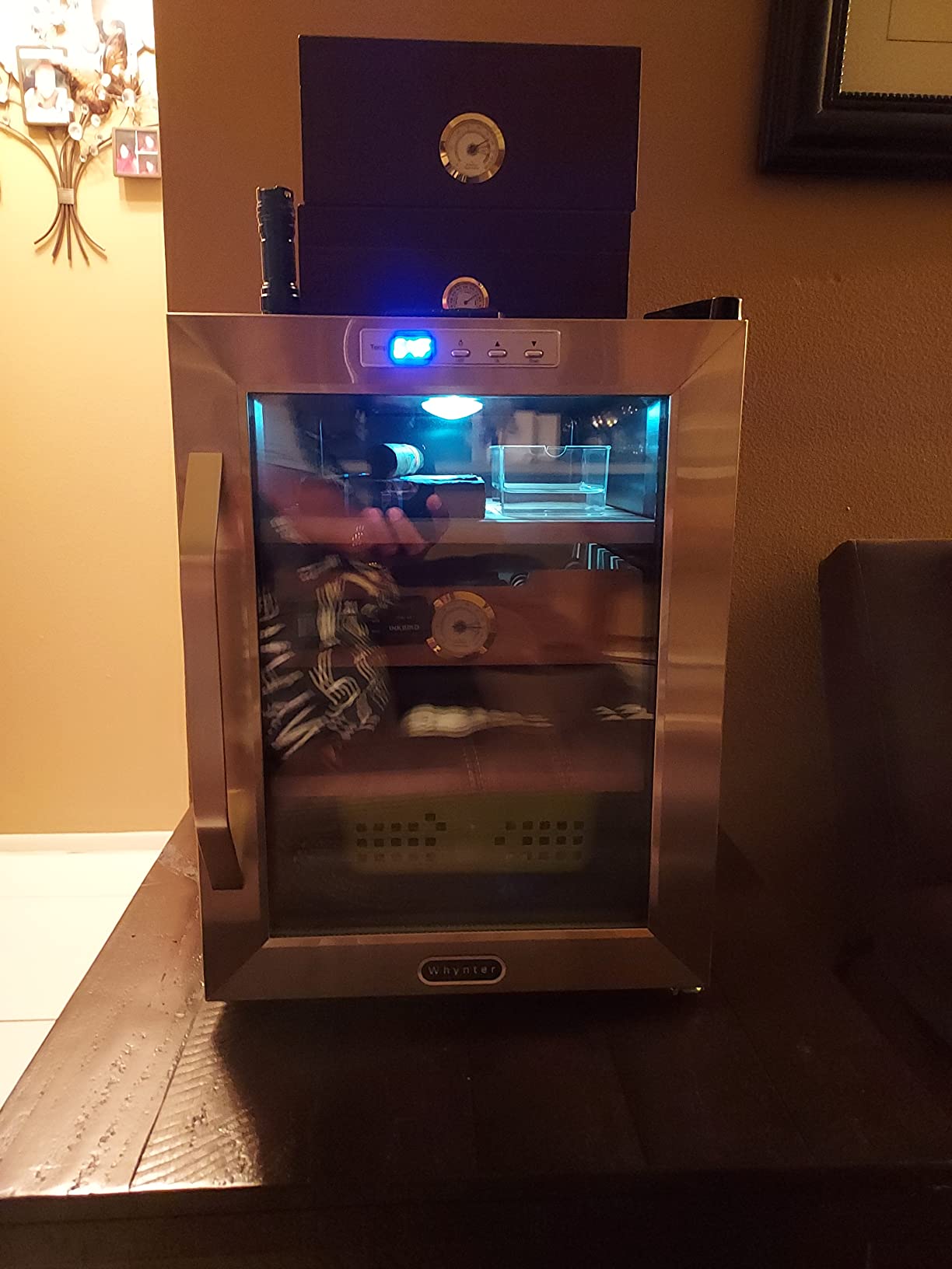 Whynter CHC-123DS 1.2 cu. ft. Stainless Steel Digital Control and Display Cigar Humidor with Spanish Cedar Shelves customer photo 2
