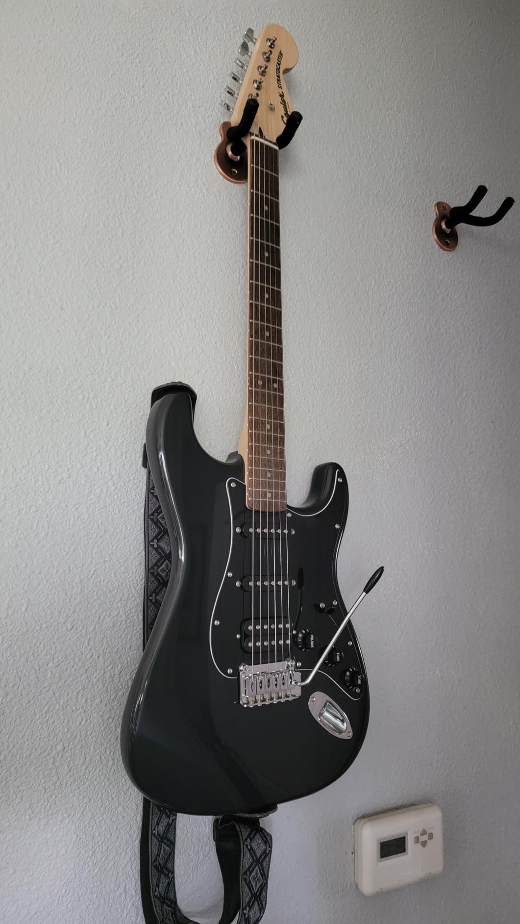 Squier Affinity Series Stratocaster Packs Electric Guitar, Charcoal Frost Metallic, Laurel Fingerboard customer photo 2