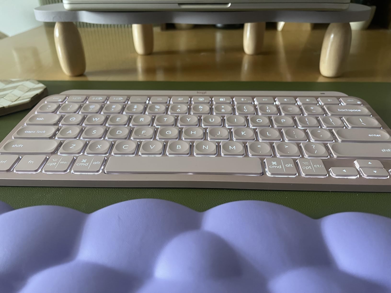 Logitech MX Keys Mini Minimalist Wireless Illuminated Keyboard, Compact, Bluetooth, Backlit, USB-C, Metal Build customer photo 1