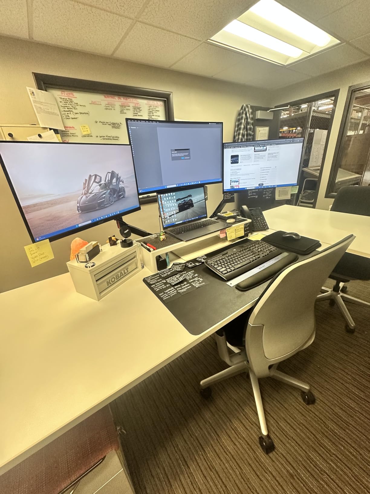 ErGear 13 to 49 inches Single Monitor Mount for Ultrawide Screens,Holds 26.5lbs,Heavy Duty Single Monitor Arm,Single Monitor Stand with Swivel,Tilt,Rotation for Home and Office,VESA 75/100mm customer photo 2