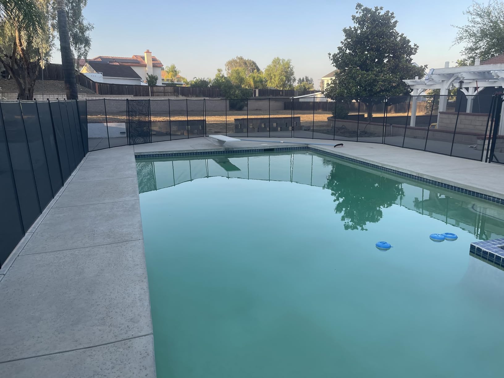 VINGLI Swimming Pool Fence 4Ft x 108Ft, Ground Safety Fencing, Black customer photo 1