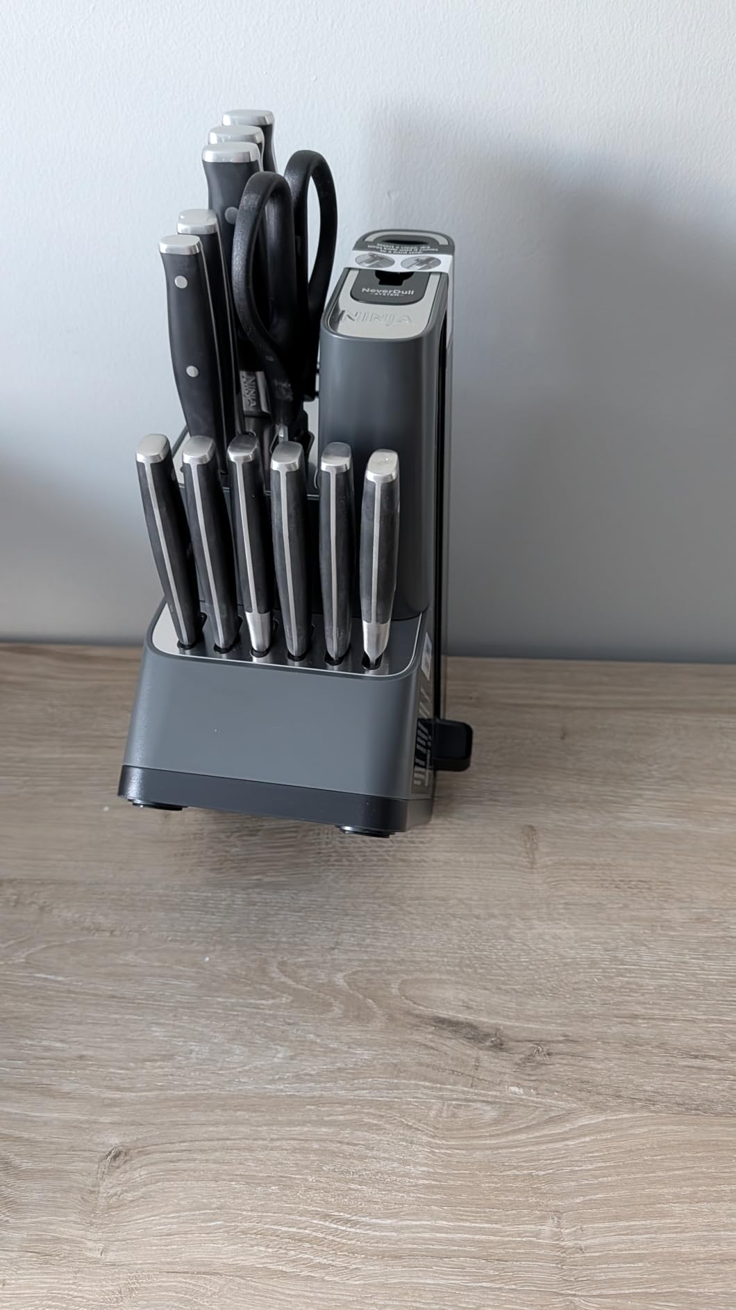 Ninja Knife Set, Knife Sharpener, Knife Block Set, Stainless Steel Knives, 14 Piece Set, Steak Knives, Chef Knives and More, Foodi NeverDull customer photo 1