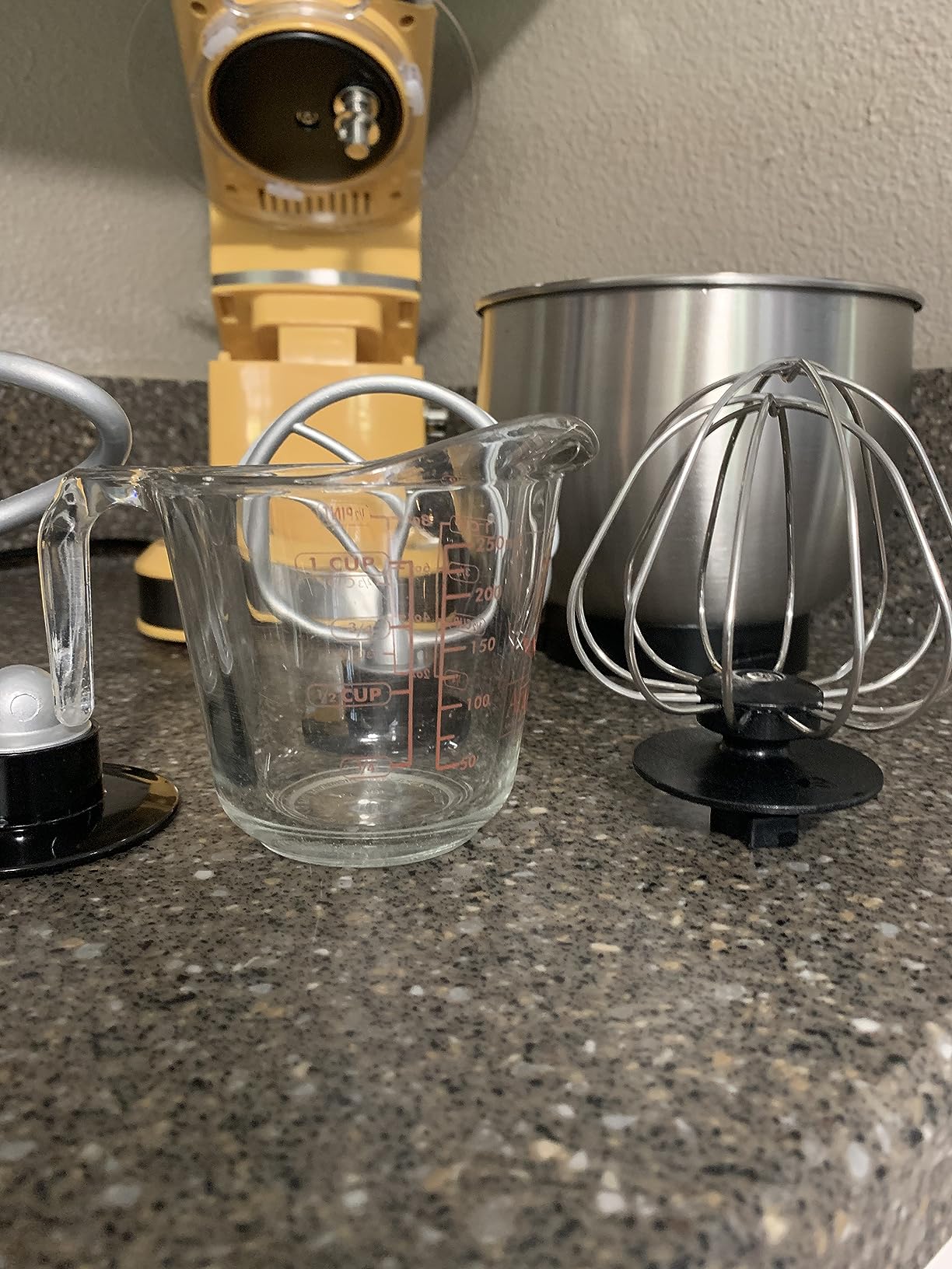 Kitchen in the box Stand Mixer, 3.2Qt Small Electric Food Mixer, 6 Speeds Portable Lightweight Kitchen Mixer for Daily Use with Egg Whisk, Dough Hook, Flat Beater (Black) customer photo 2