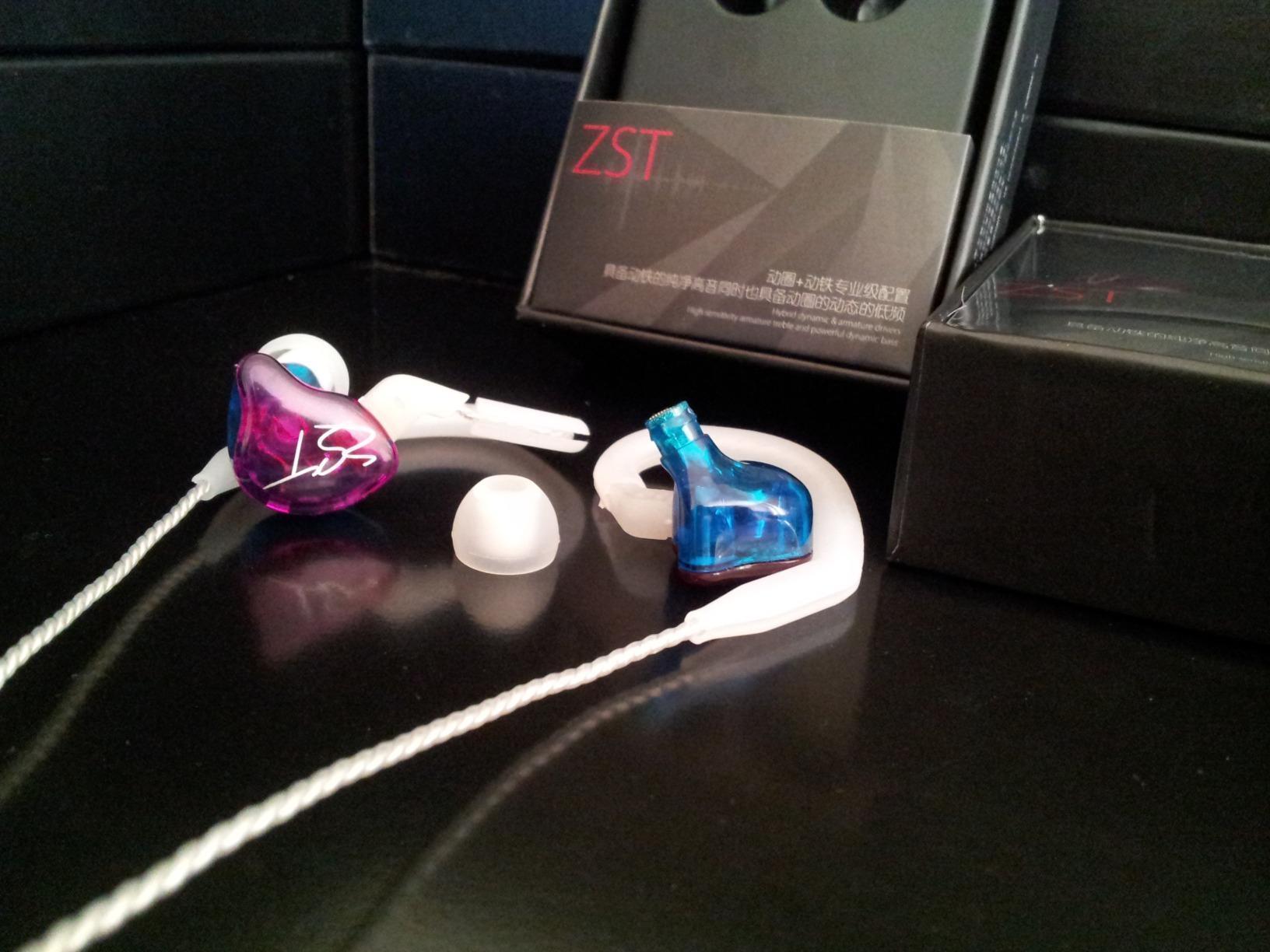 CCZ Yinyoo Melody in Ear Monitors Earphones Headphones Wired Earbuds without Microphone IEM HIFI Bass with 1DD 1BA, Ear fins, 4N OFC Cable for Musicians, Singer, on Stage, Studio (no mic, clear black) customer photo 1