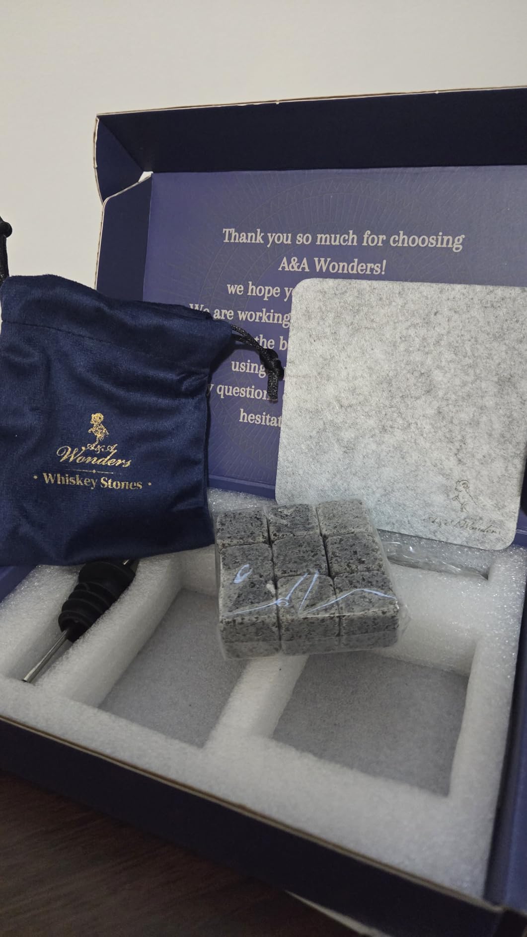Premium Whiskey Stones 100% Natural Granite Set of 9 Chilling Rocks Stone Reusable Ice Cubes for Drinks with Velvet Carrying Pouch, Gift for Whiskey Lovers (9 Cubes) customer photo 1