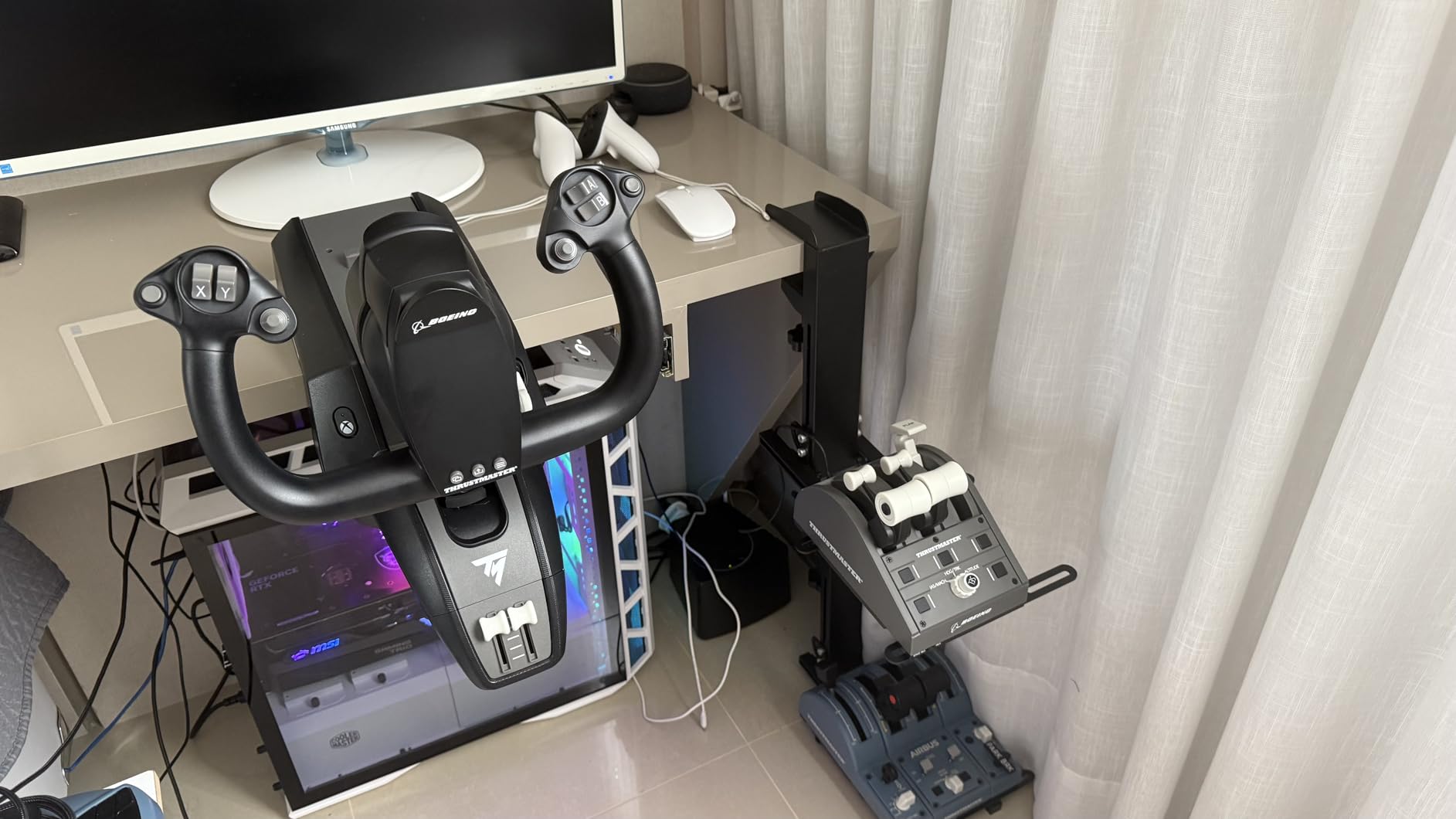 Thrustmaster TCA Yoke PACK Boeing Edition - Yoke & Quadrant Bundle (add pedals) customer photo 1