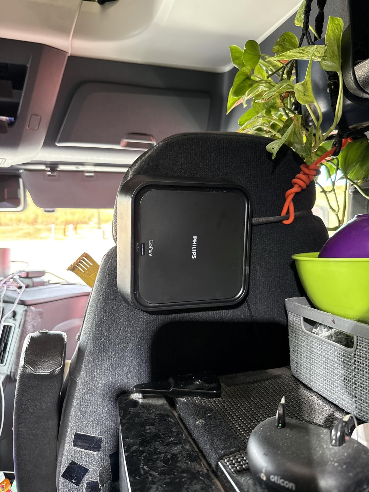 Philips GoPure GP5611 Small Portable HEPA Air Purifier with LED UVC Purification, for Car, Truck, RV/Camper, Reducing Allergens, Bad Smells, Smoke, Pet Odors, Bacteria, Viruses, Black customer photo 1