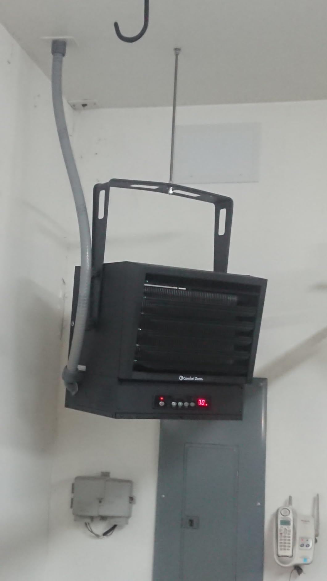 Comfort Zone 10,00W Hard-Wired Garage Heater - Industrial & Commercial Ceiling Mount, 240V Fan-Forced Heater with Remote, Digital Thermostat, Timer, 2 Heat Settings, Overheat Protection, Black customer photo 1