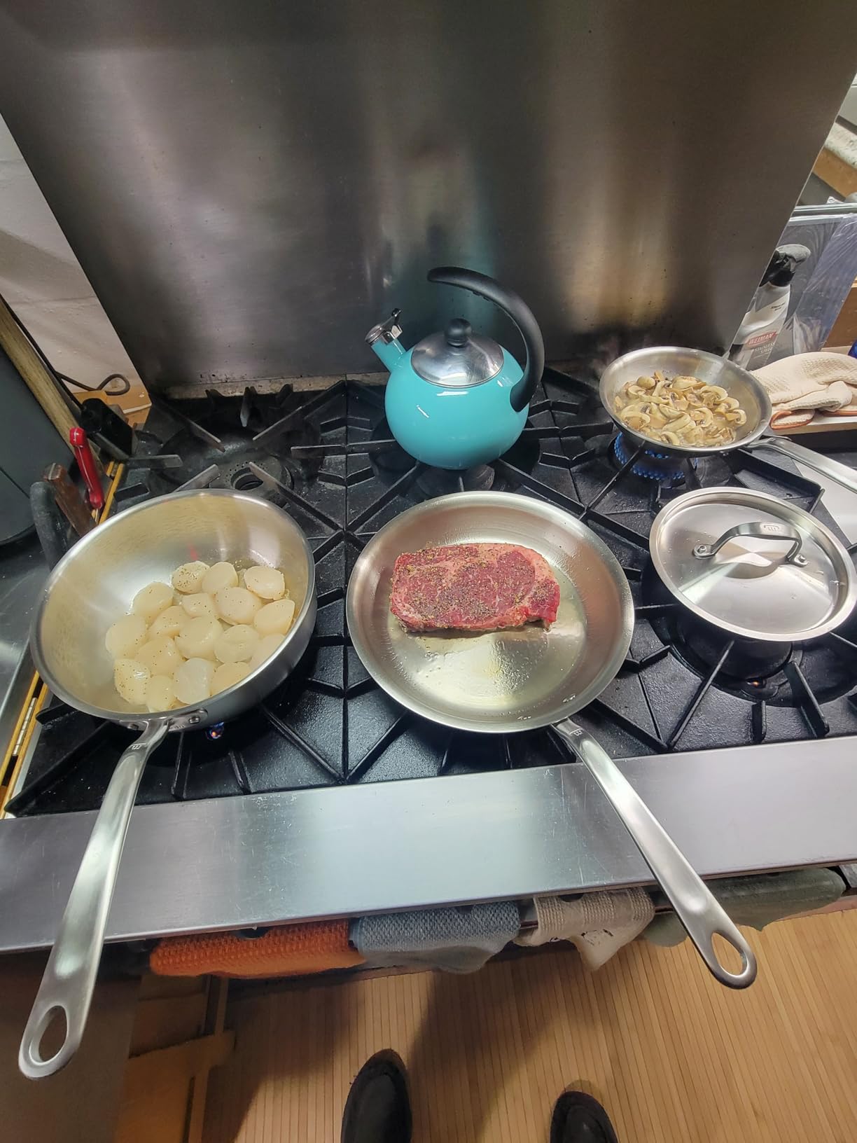 Made In Cookware | 10 Piece Stainless Steel Pot and Pan Set | 5 Ply Clad - Includes Stainless Steel Frying Pans, Saucepans, Saucier and Stock Pot W/Lid | Professional Cookware | Crafted in Italy customer photo 2