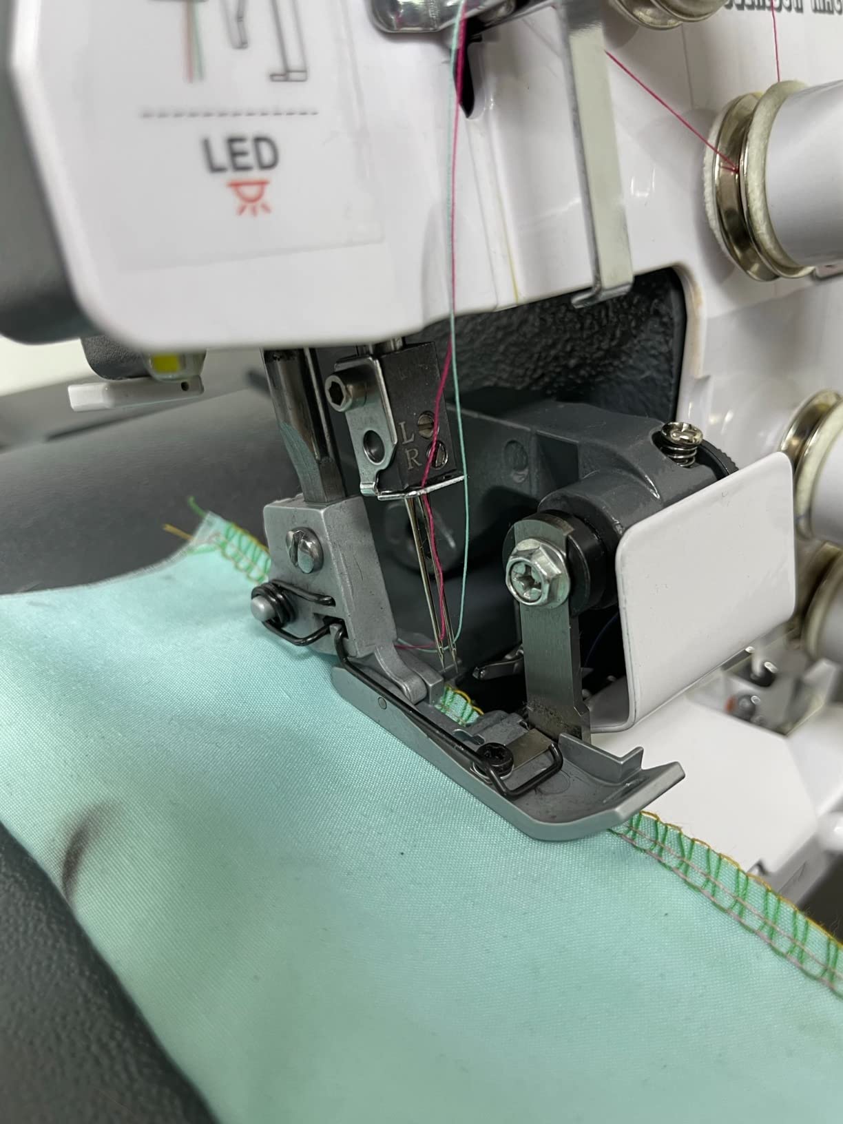 Lumina Sienna Serger Sewing Machine - Industrial Grade Sergers & Overlock Machines with Durable Metal Frame, 3-4 Serger Thread Capability customer photo 2