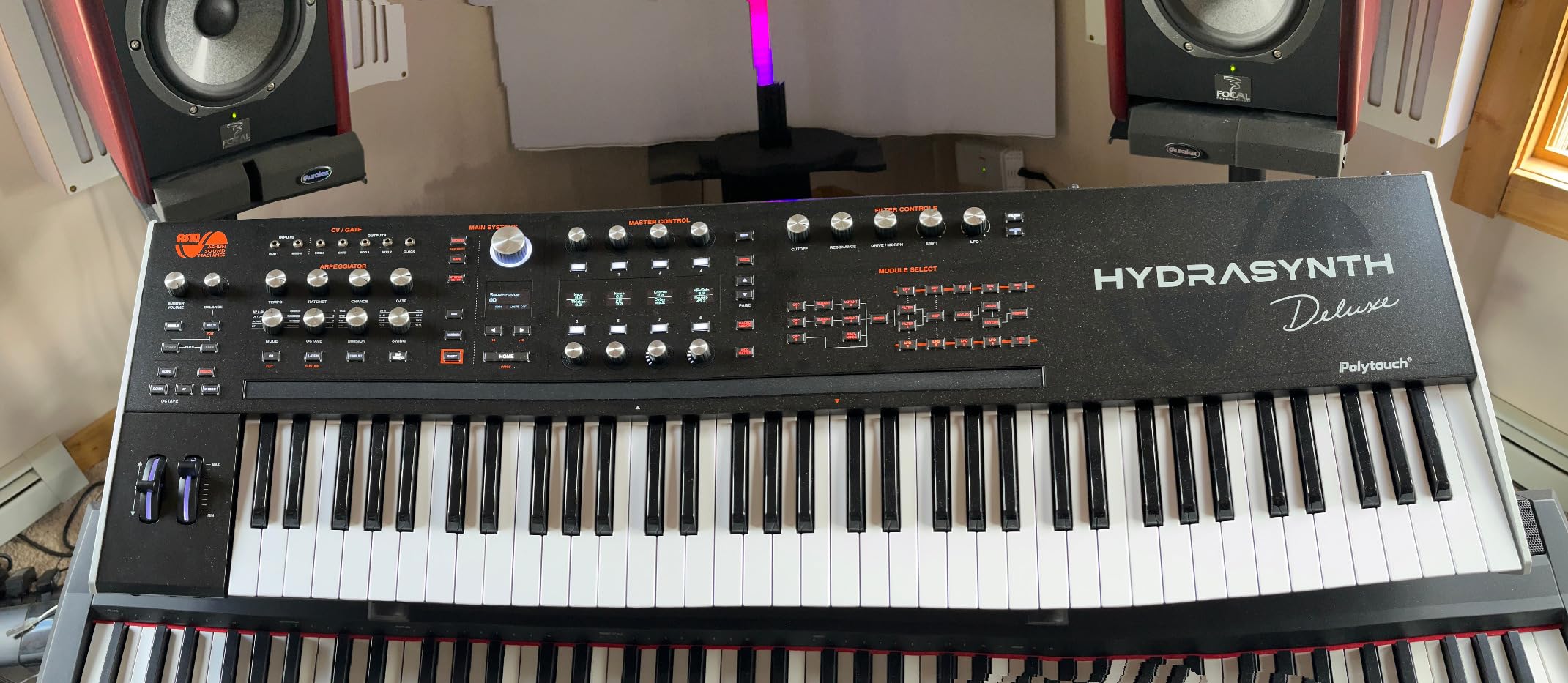 Hydrasynth Deluxe 73-Key Synthesizer customer photo 1