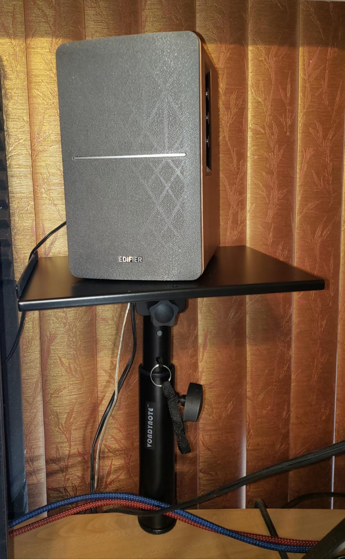 Studio Monitor Stands Pair Heavy Duty Desk Clamp Speaker Stands with Adjustable Tilt Angle Tray of 0-12° customer photo 2