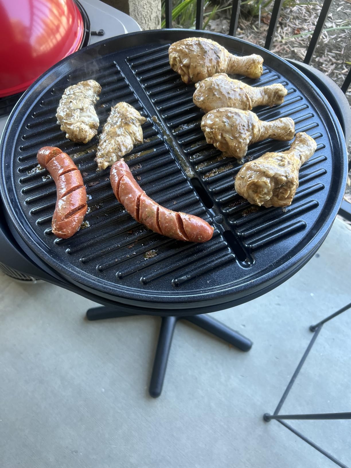 Cuisinart Indoor/Outdoor Electric Grill, 2-in-1 Portable BBQ with Nonstick Cooking Surface, Electric Grill Outdoor with Adjustable Heat, Stand/Tabletop Options for Cookouts, Barbecues, Small Spaces customer photo 2