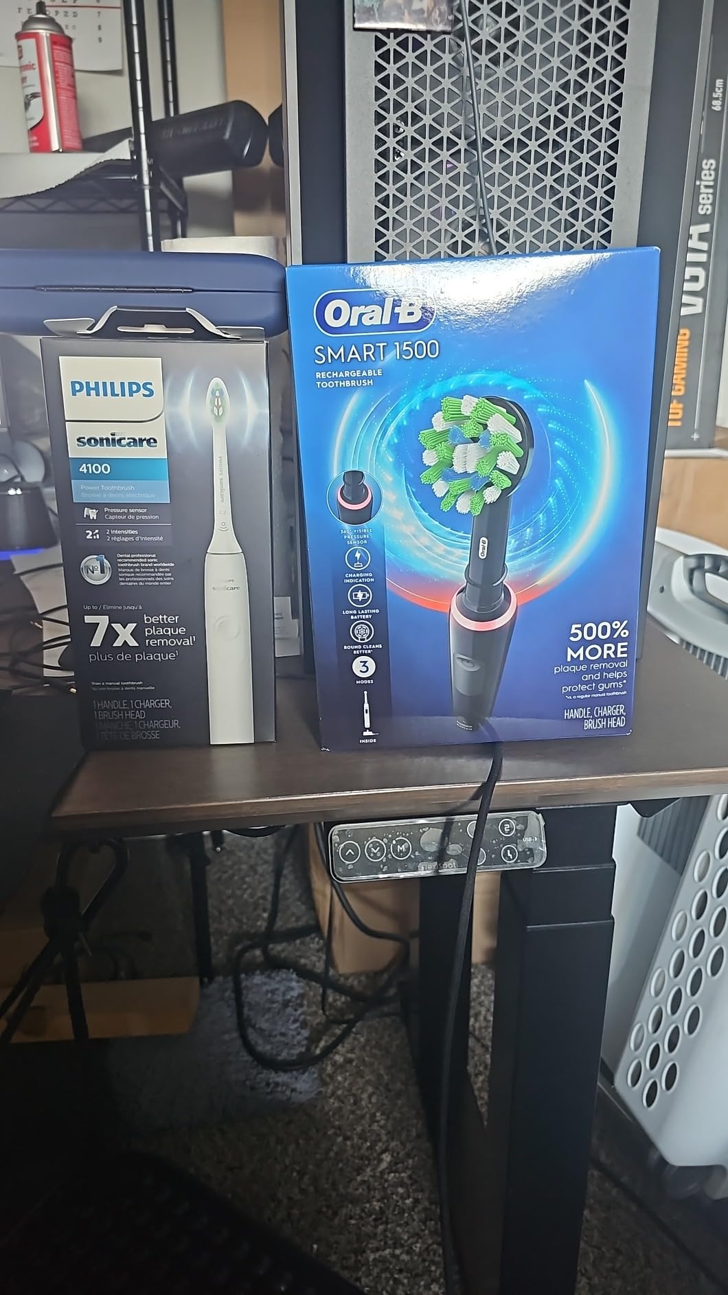 4100 Series Electric Toothbrush - Sonic Toothbrush with Advanced Sonic Technology, Pressure Sensor, Two Intensity Settings, Smartimer & Quadpacer, Black, Model HX3681/24 customer photo 2