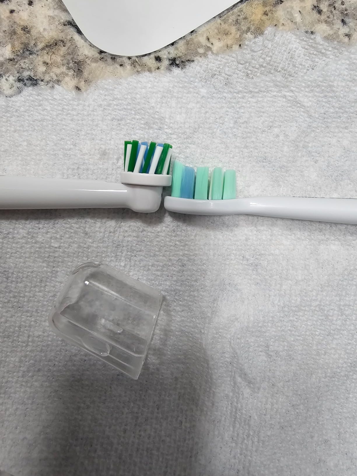 Philips Sonicare 4100 Series Electric Toothbrush - Sonic Toothbrush with Advanced Sonic Technology, Pressure Sensor, Two Intensity Settings, Smartimer & Quadpacer, Deep Pink, Model HX3681/26 customer photo 2
