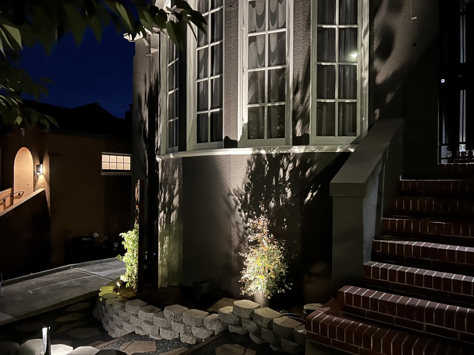 Ring Transformer - Low-voltage transformer that connects non-Ring smart lights to Ring app, works with Amazon Sidewalk, Black customer photo 2