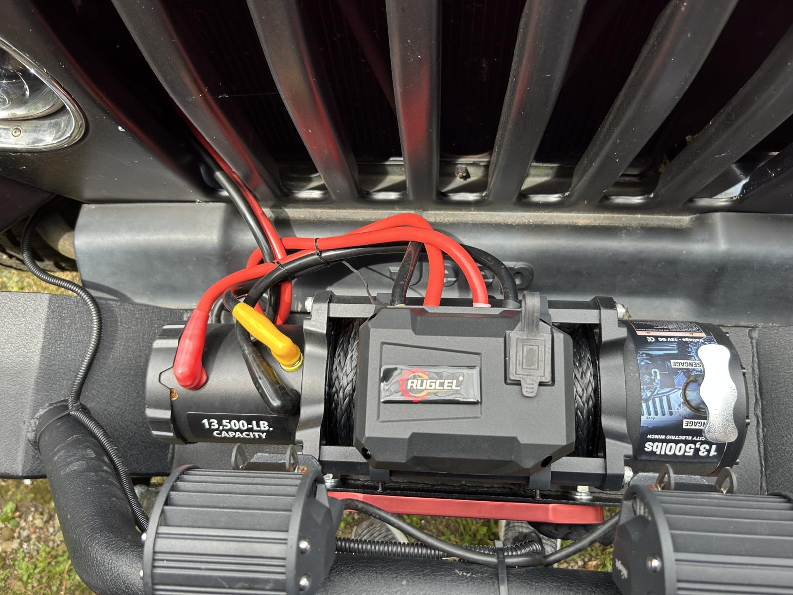 RUGCEL WINCH 13500lb Waterproof Electric Truck Winch 12V Synthetic Black Rope Winch with Hawse Fairlead,Wired Handle and 2 Wireless Remote,for Trailer and Wrangler in Car Lift customer photo 1