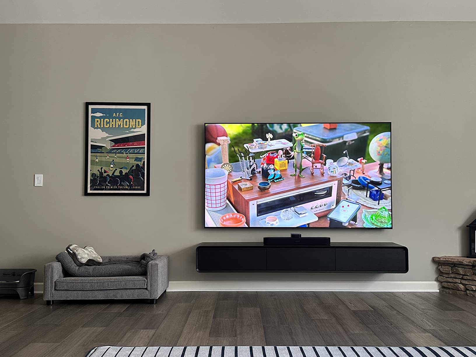 85-Inch Class Neo QLED 4K QN85B Series Mini LED Quantum HDR 24x, Dolby Atmos, Object Tracking Sound, Motion Xcelerator Turbo+ Smart TV with Alexa Built-in (QN85QN85BAFXZA, 2022 Model) customer photo 2