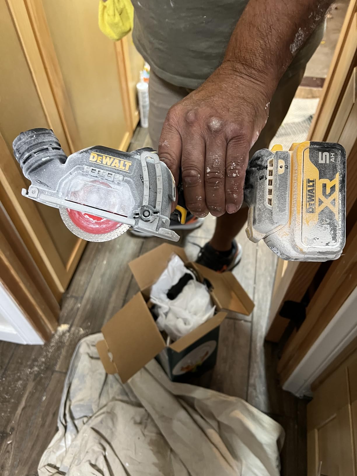 DEWALT 20V MAX XR Cut Off Tool, Brushless and Compact, Bare Tool Only (DCS438B) customer photo 1