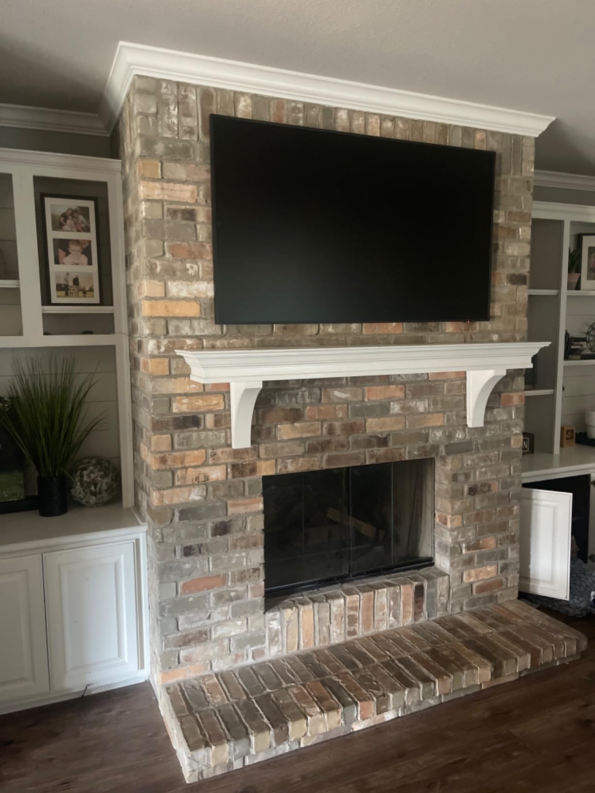 65-Inch Class QLED 4K The Frame LS03B Series, Quantum HDR, Art Mode, Anti-Reflection Matte Display, Slim Fit Wall Mount Included, Smart TV w/Alexa Built-in (QN65LS03BAFXZA) customer photo 1
