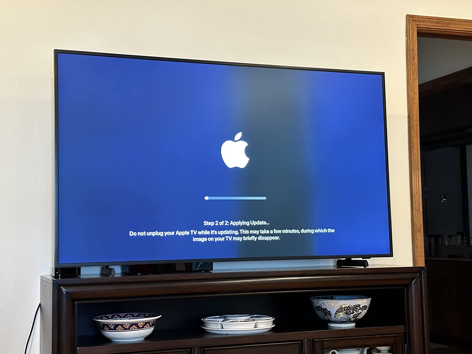 65-Inch Class QLED 4K The Frame LS03B Series, Quantum HDR, Art Mode, Anti-Reflection Matte Display, Slim Fit Wall Mount Included, Smart TV w/Alexa Built-in (QN65LS03BAFXZA) customer photo 2