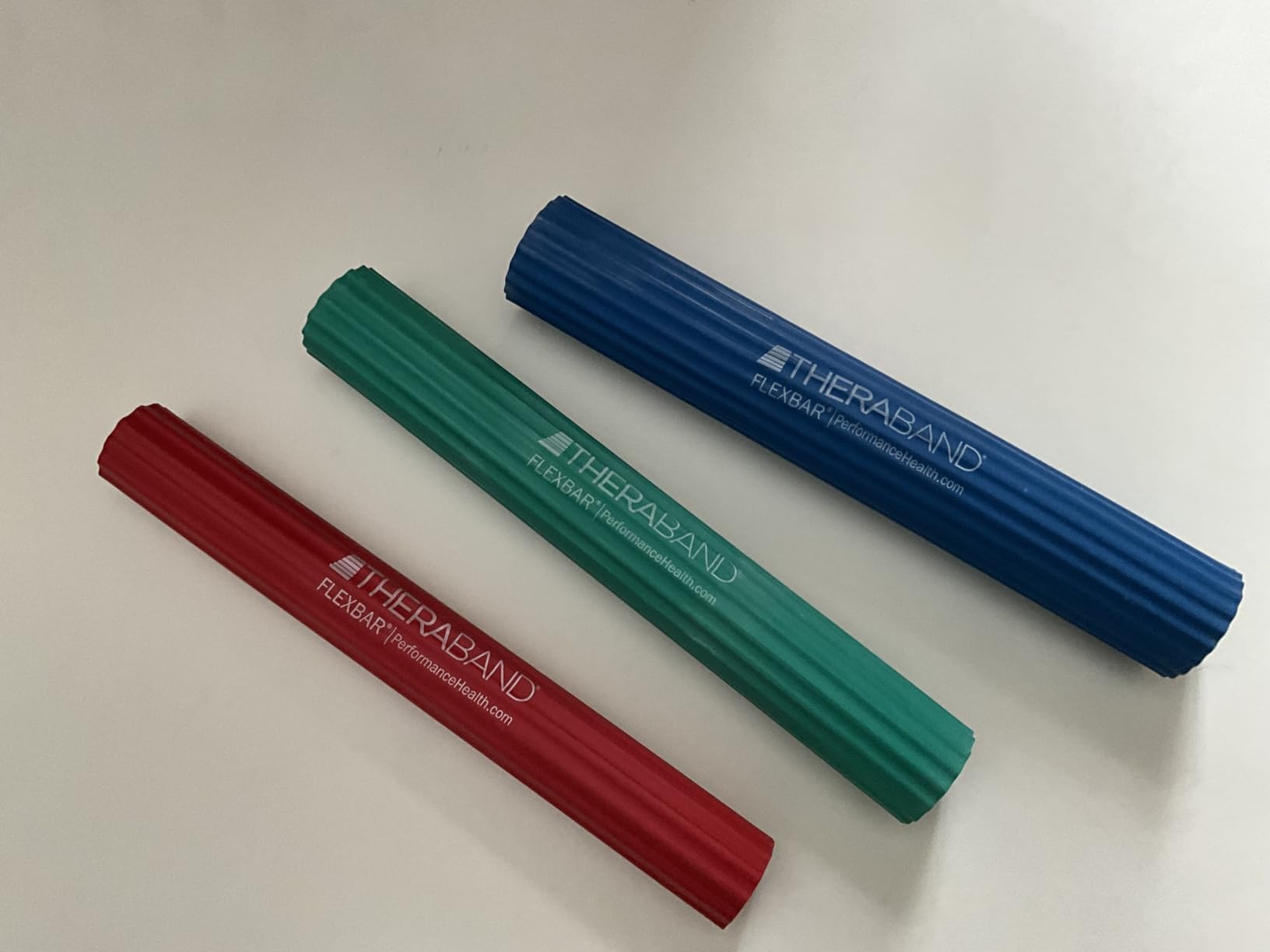 THERABAND FlexBar, 2 Pack, Red, Green, Therapy Twist Bar, Hand & Wrist Strength, Tennis & Golfer's Elbow, Tendonitis, Rehab Tool for Resistance Exercise, Grip Training, Relief & Recovery customer photo 1