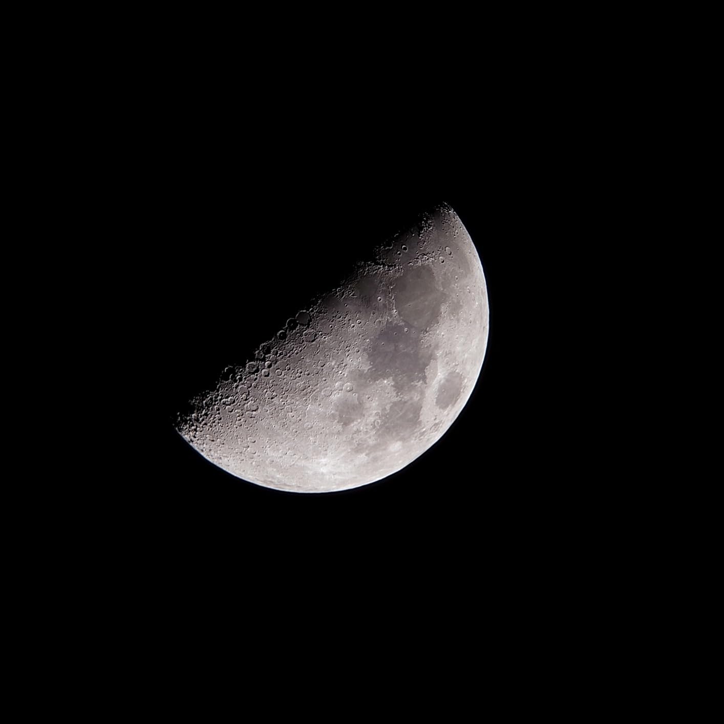 Celestron StarSense Explorer 10-inch App-Enabled Telescope - 254mm Dobsonian with Smartphone Dock & StarSense App - iPhone & Android Compatible - Easy-to-Use for Beginners customer photo 1