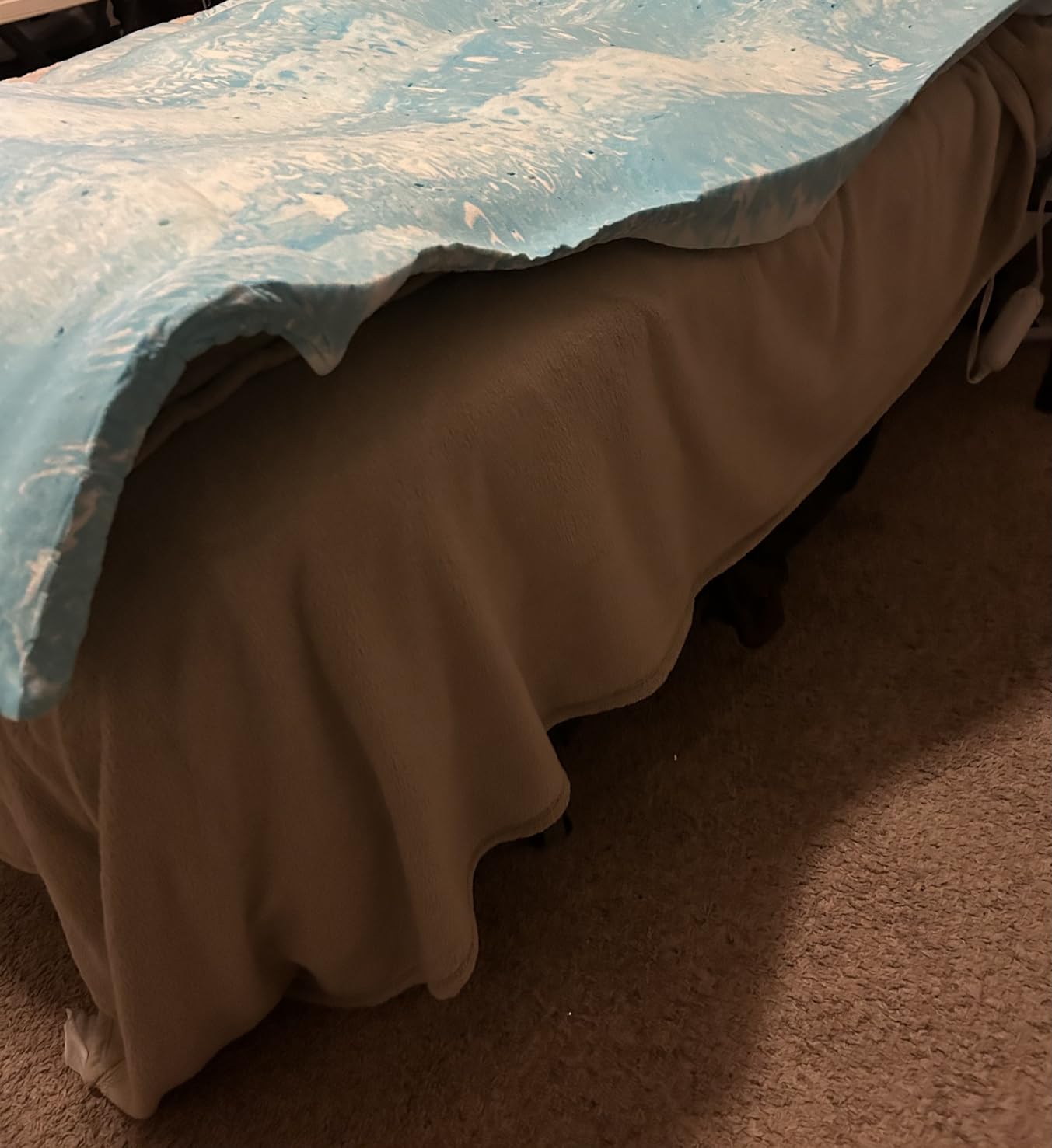 EGO Topper 3 Inch Queen Memory Foam Mattress Topper, Gel Foam Mattress Topper for Pressure Relief, Ventilated Design Bed Topper in a Box, CertiPUR-US Certified customer photo 1