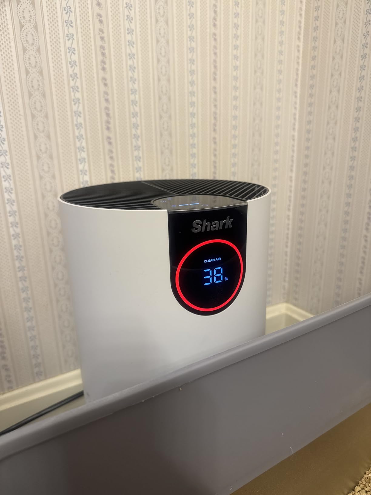 Honeywell Air Purifier for Home Large Room, Clean Sense Technology, HEPA Air Filter, 1000 Sq Ft, Kitchen, Filters Smoke, Captures 99.98% of Particles, Pet Dander, Pollutants, Dust, Allergens, HP201 customer photo 1