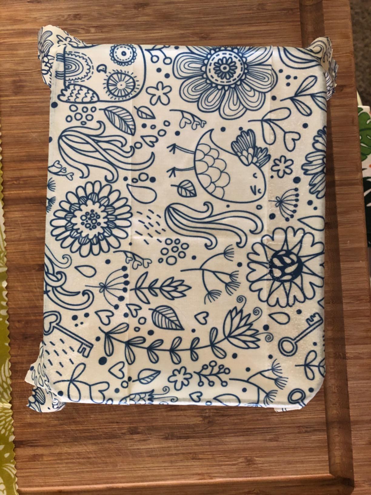 Akeeko Reusable Beeswax Food Wraps - Assorted 9 Packs, Reusable, Plastic-Free Food Storage, 5 Small, 2 Medium, 1 Large, 1 Extra Large Wraps with Plants and Boho Birds Pattern customer photo 2