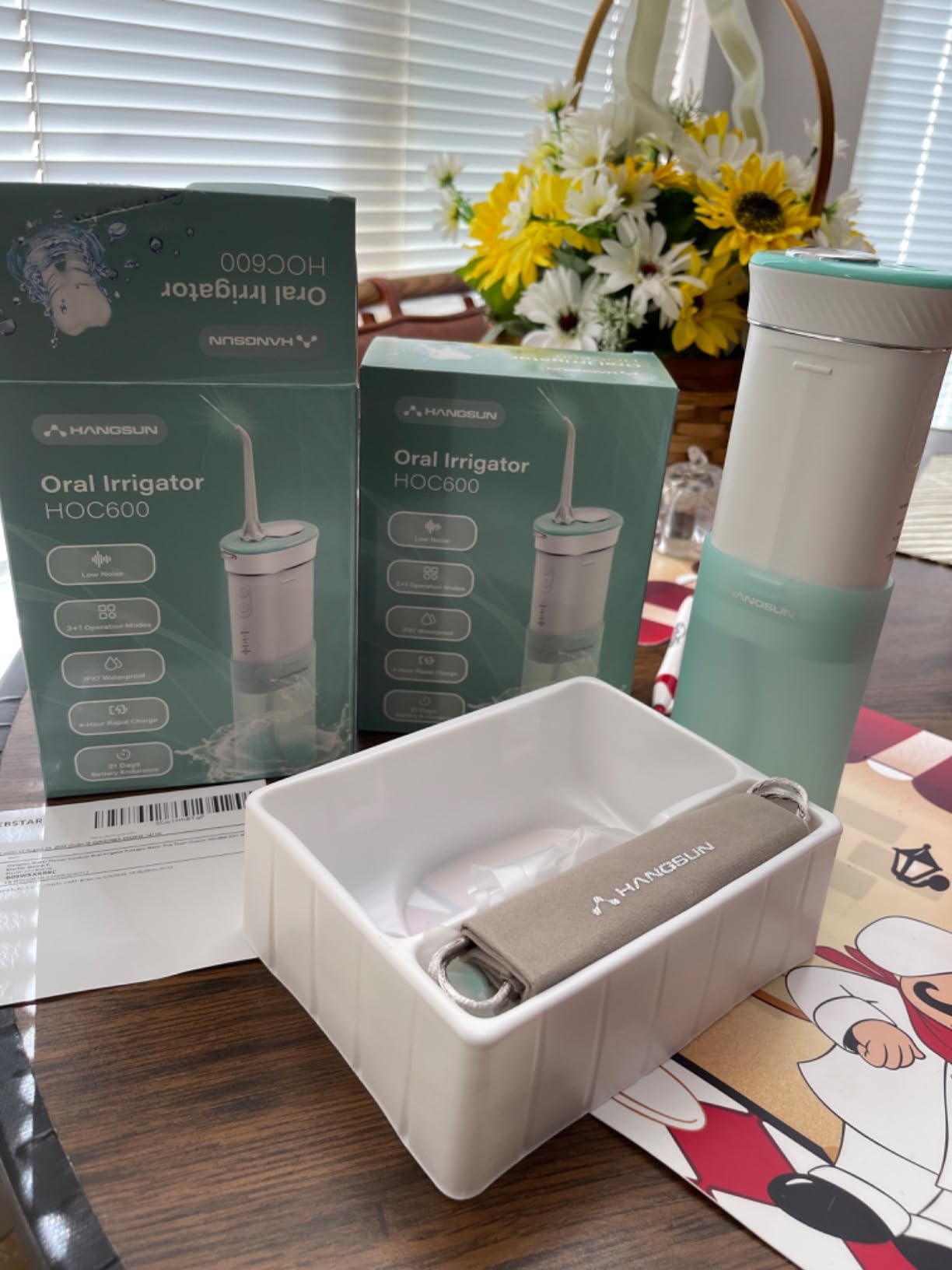 Hangsun Water Flosser Cordless Oral Irrigator Portable Teeth Cleaner HOC600 IPX7 Waterproof Electric Dental Flossers with DIY Modes 6 Jet Tips for Braces Care Travel and Home Use customer photo 1