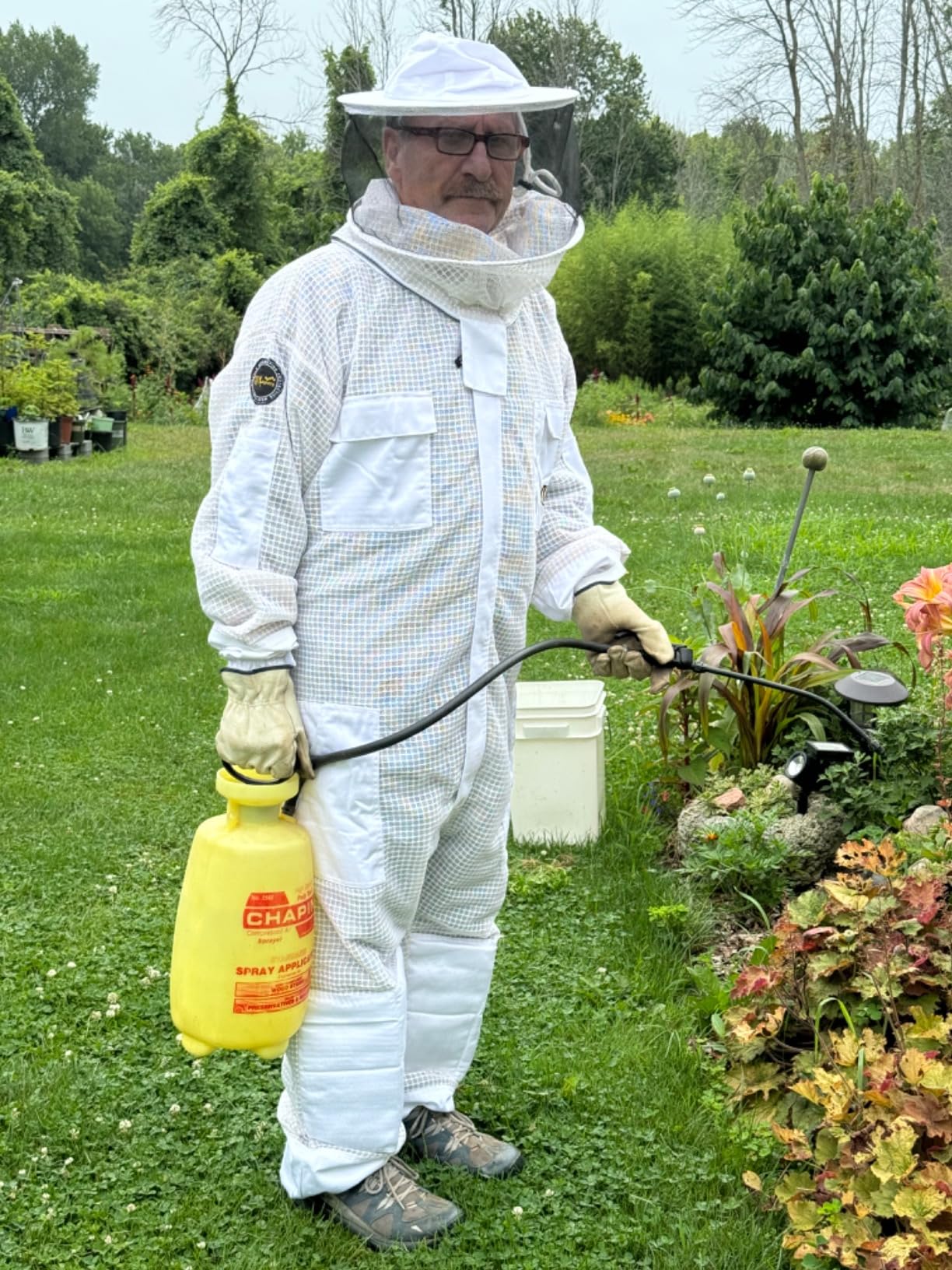 US-Keepers 3-Layer Ultra Ventilated Bee Suit for Men & Women - Premium Beekeeping Suit with Bee Gloves & Two Detachable Beekeeping Veils (White L) customer photo 2